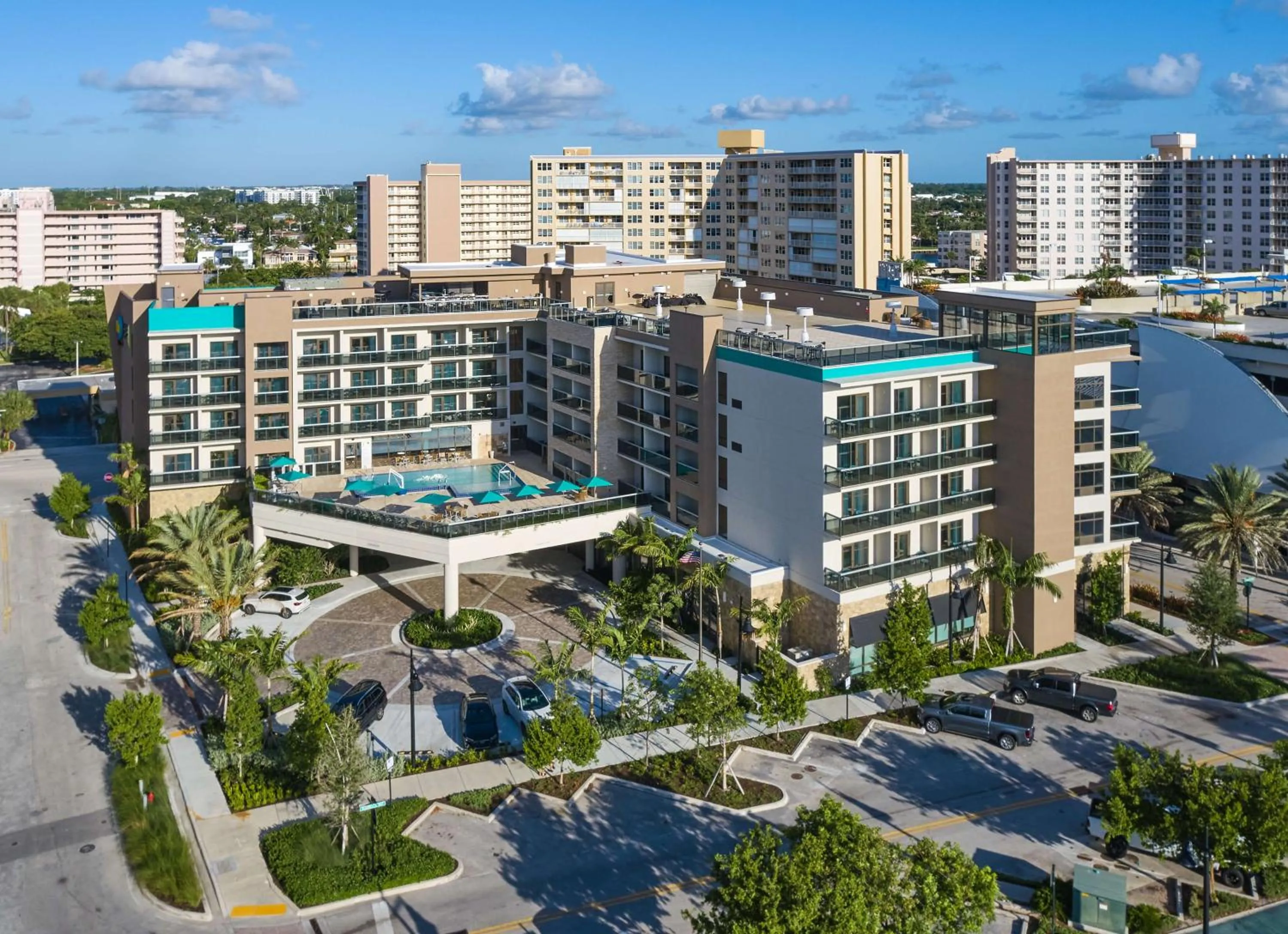 Property building in Home2 Suites By Hilton Pompano Beach Pier, Fl