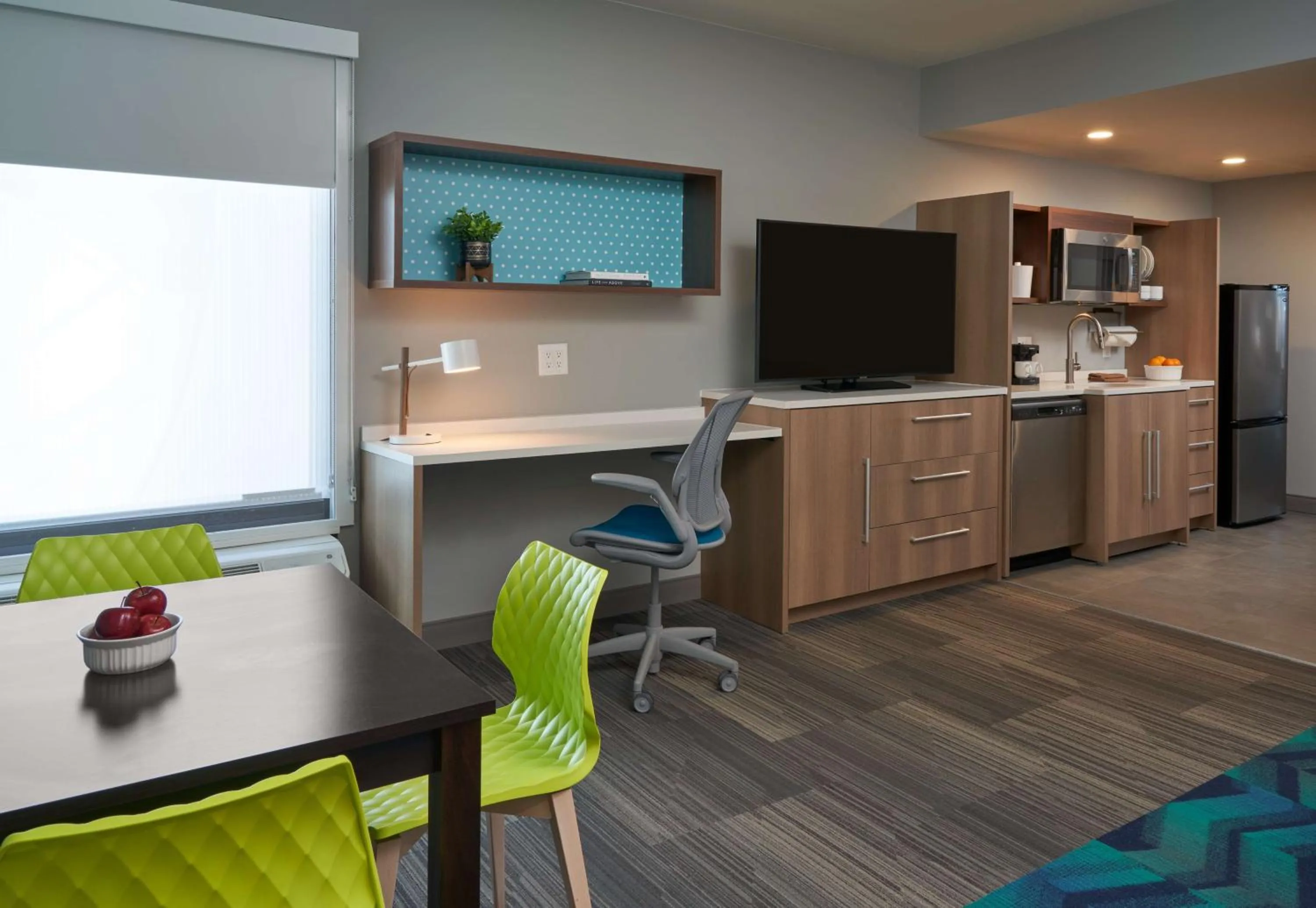 Bedroom in Home2 Suites By Hilton Pompano Beach Pier, Fl