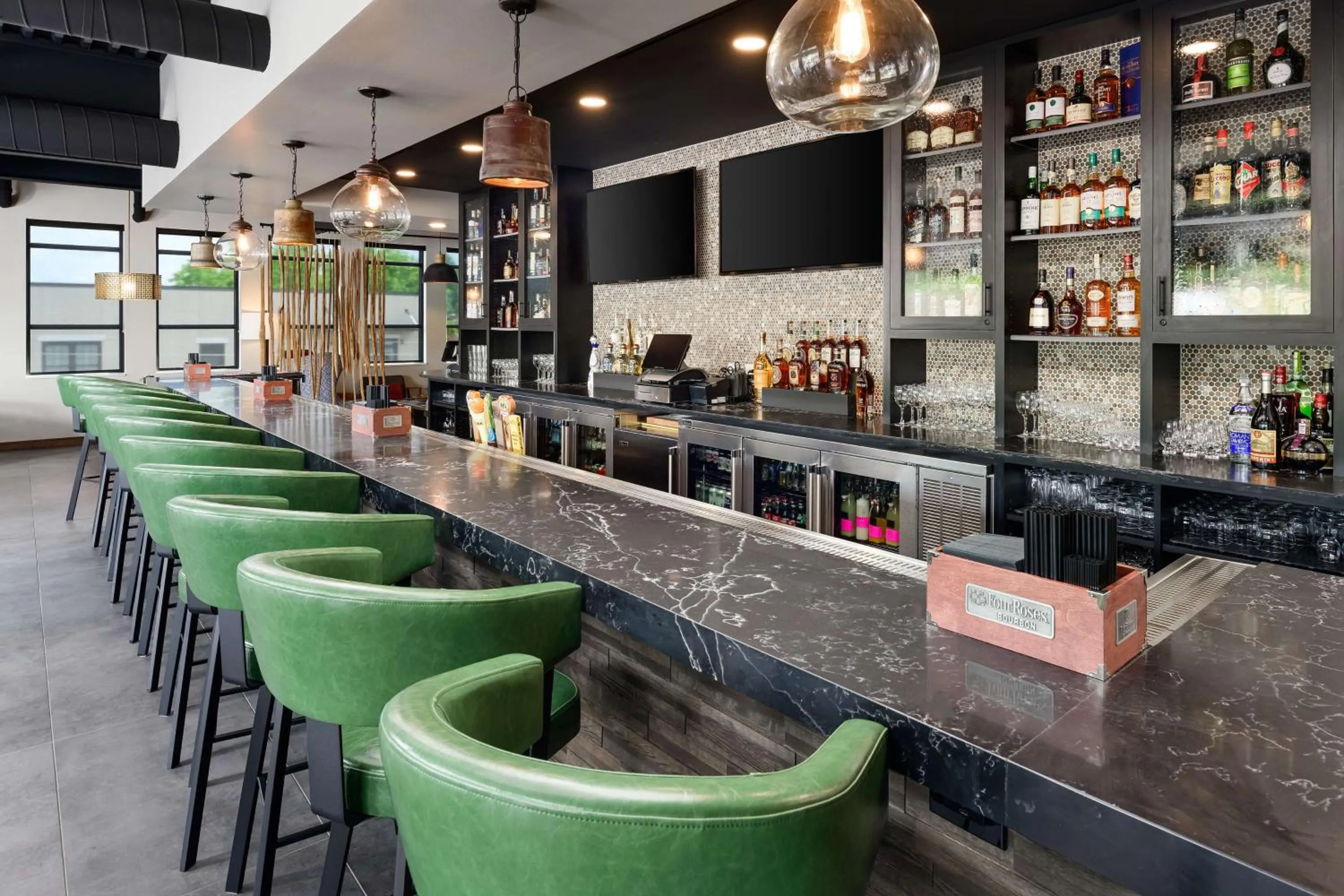 Lounge or bar in Hampton Inn Blue Ridge, GA