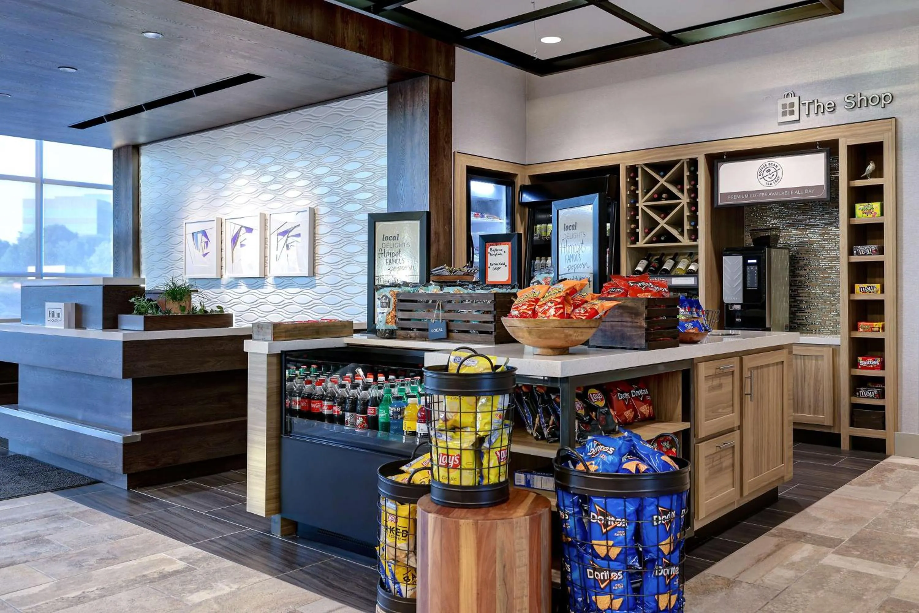 Lobby or reception in Hilton Garden Inn Cedar Rapids