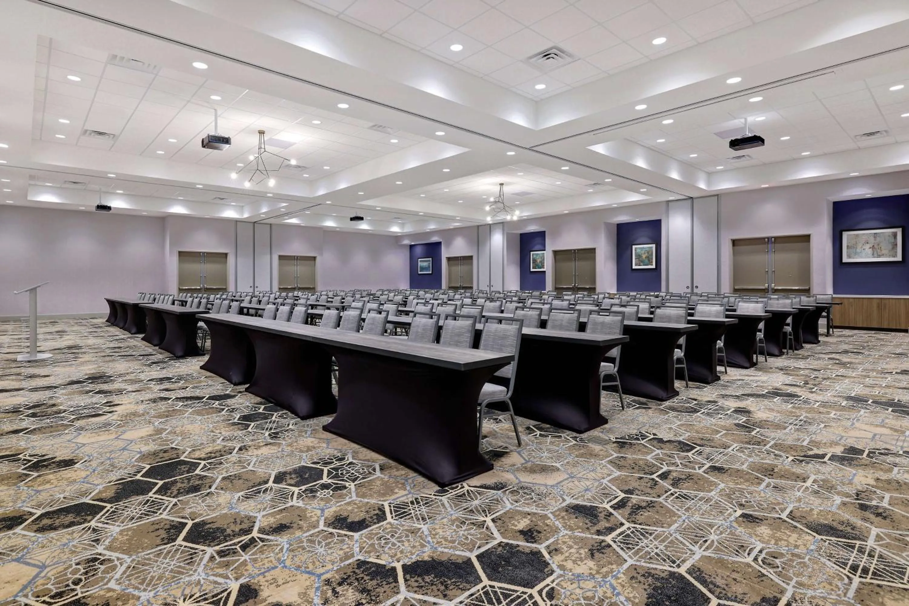 Meeting/conference room in Hilton Garden Inn Cedar Rapids