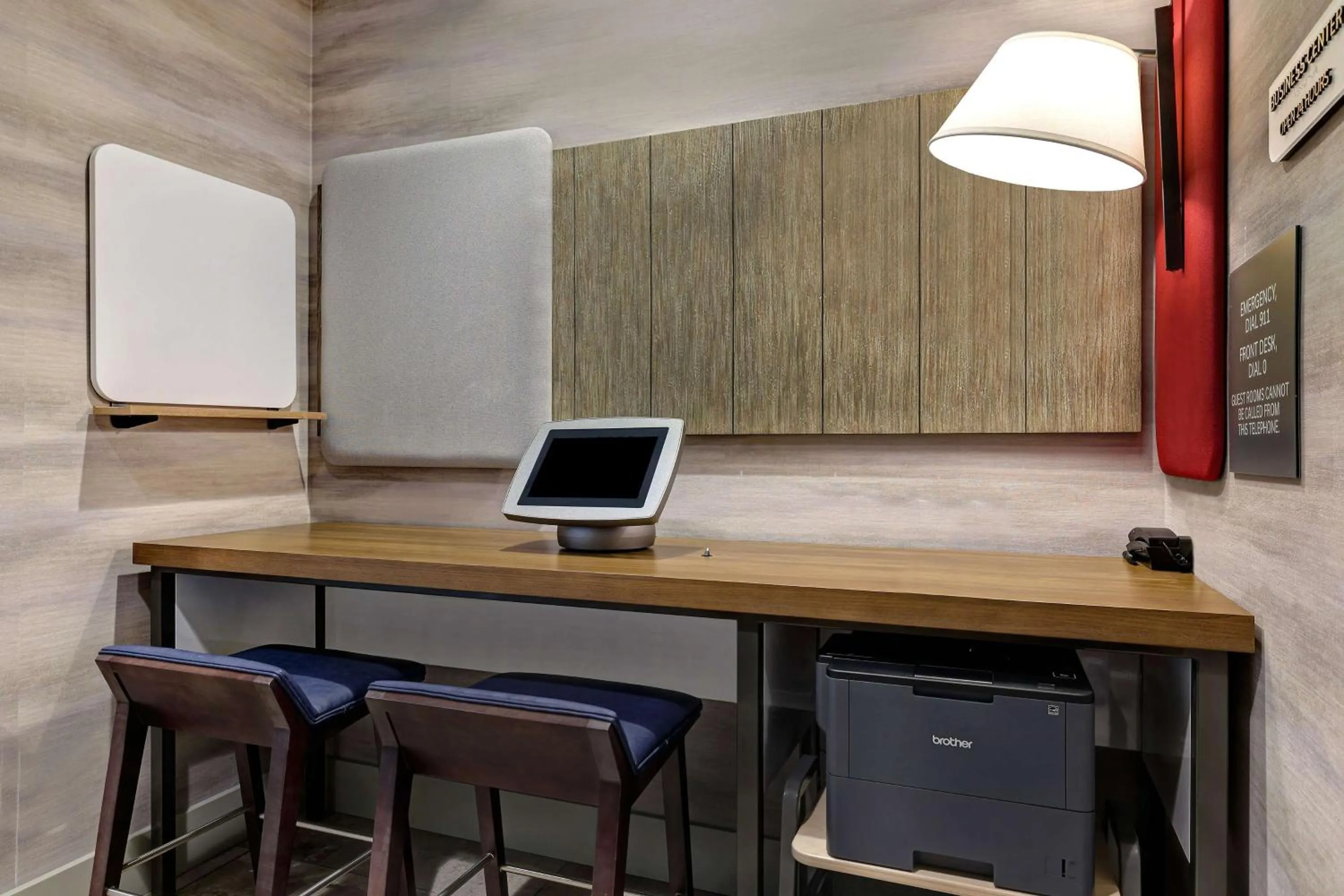 Business facilities in Hilton Garden Inn Cedar Rapids