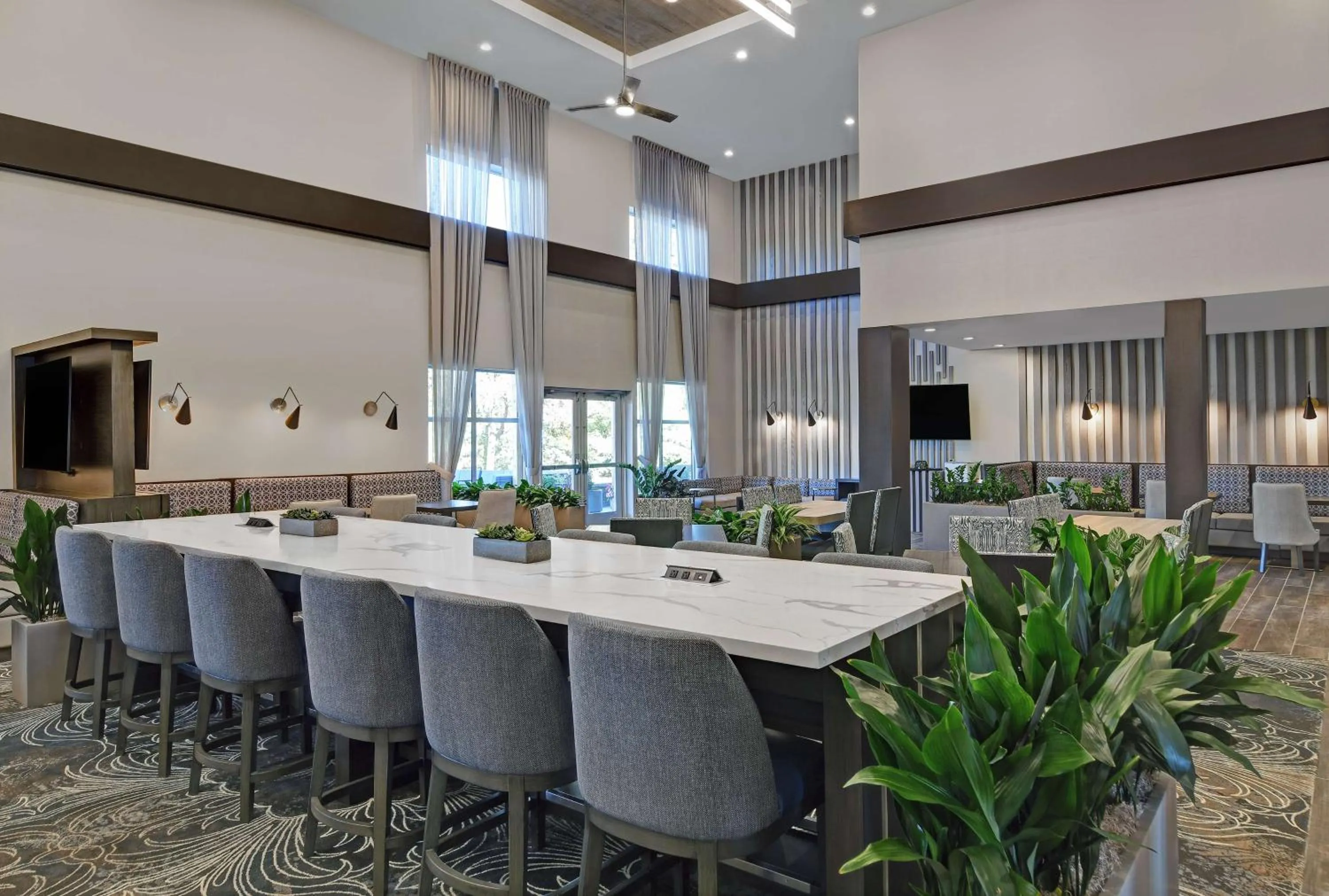 Lobby or reception in Homewood Suites By Hilton Edison Woodbridge, NJ