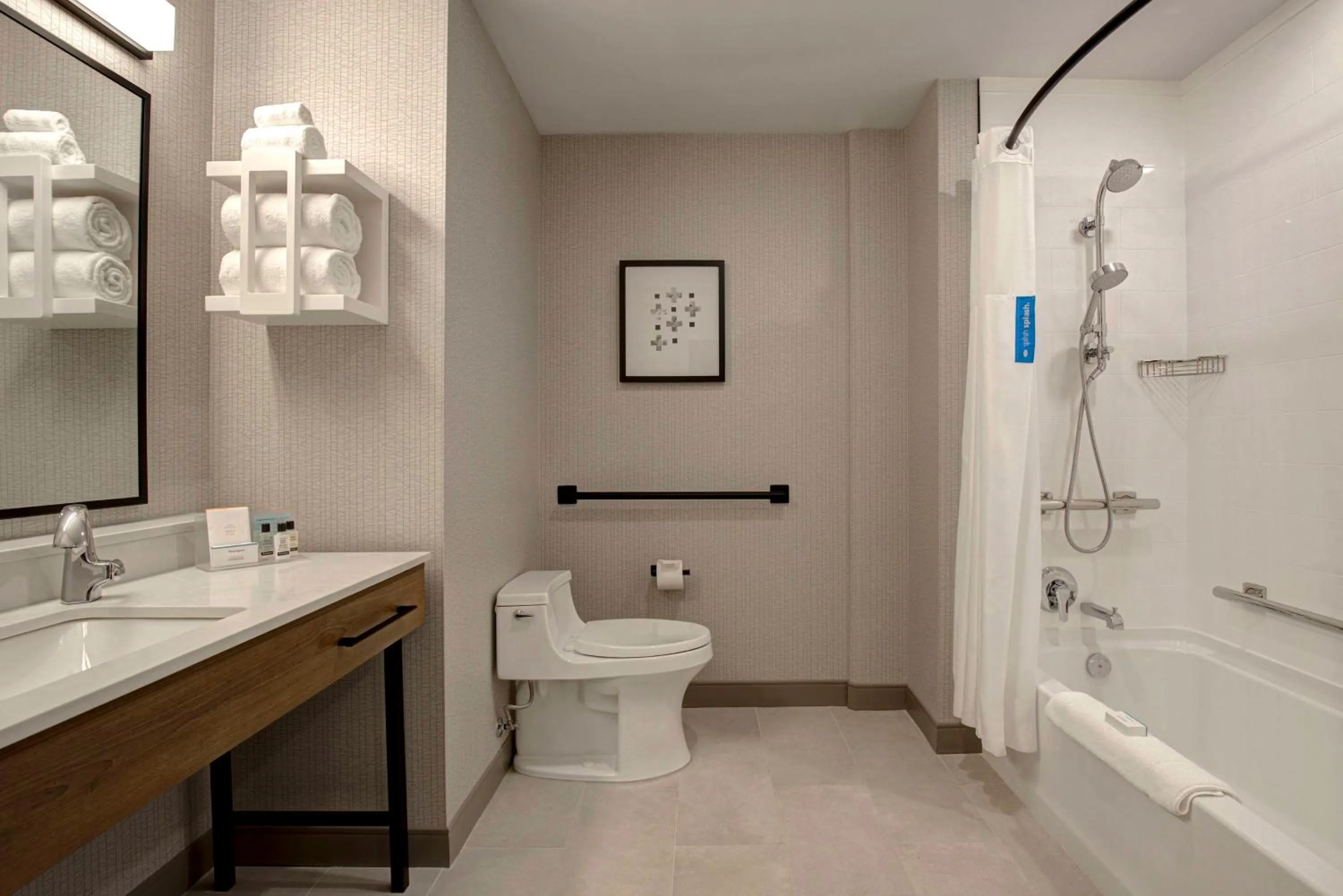 Bathroom in Hampton Inn Montreal Downtown, Qc