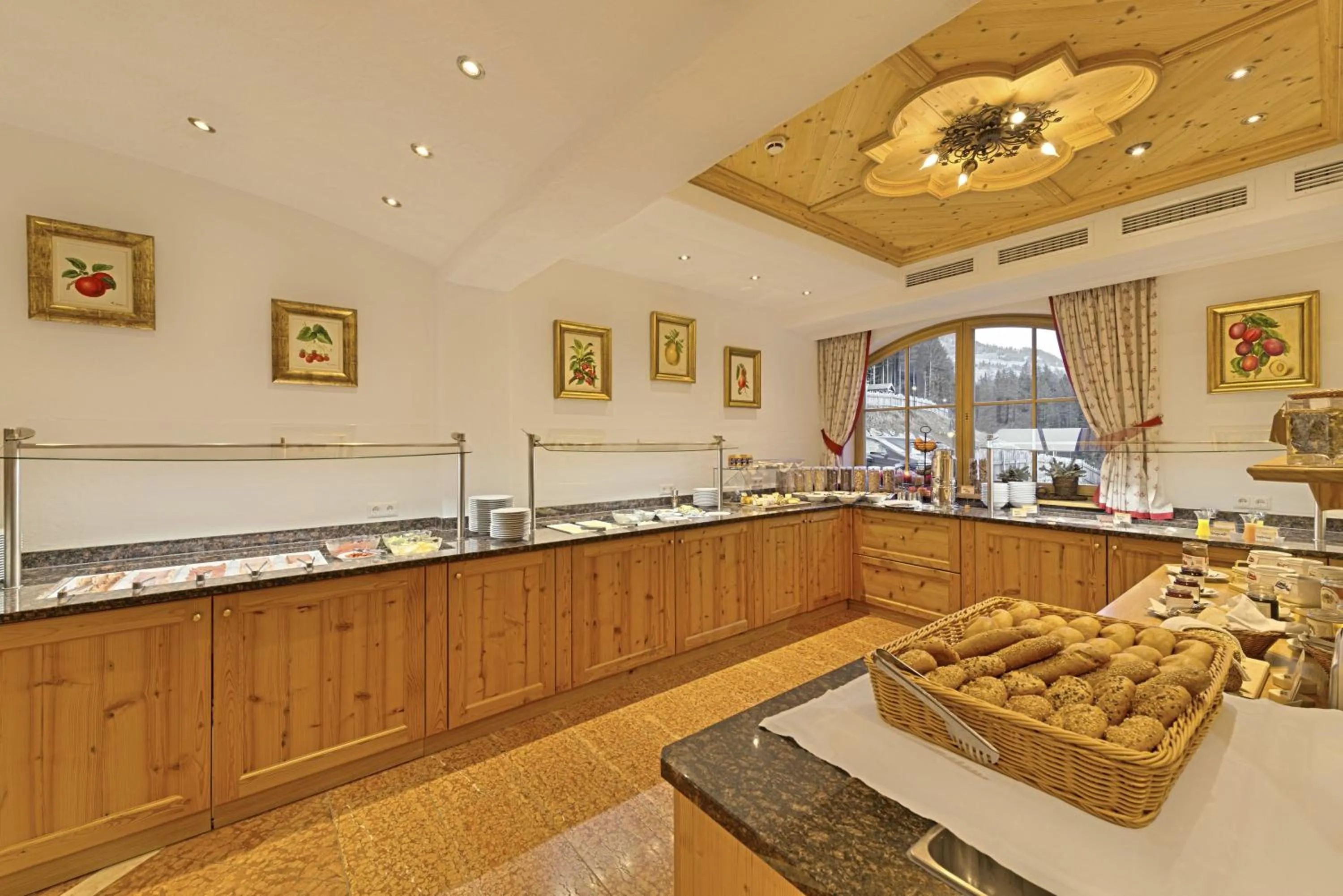 Buffet breakfast in Hotel Kristall