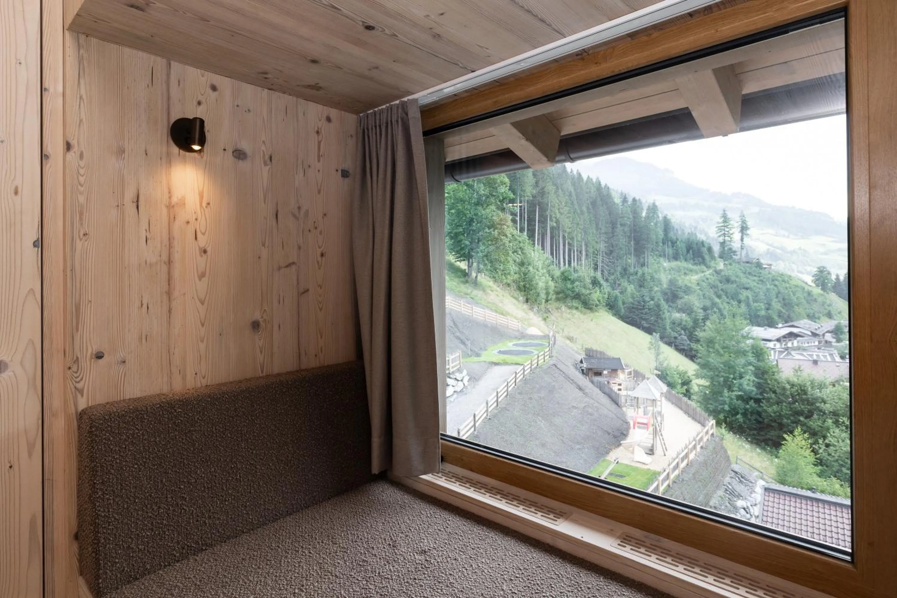 Photo of the whole room in Hotel Kristall