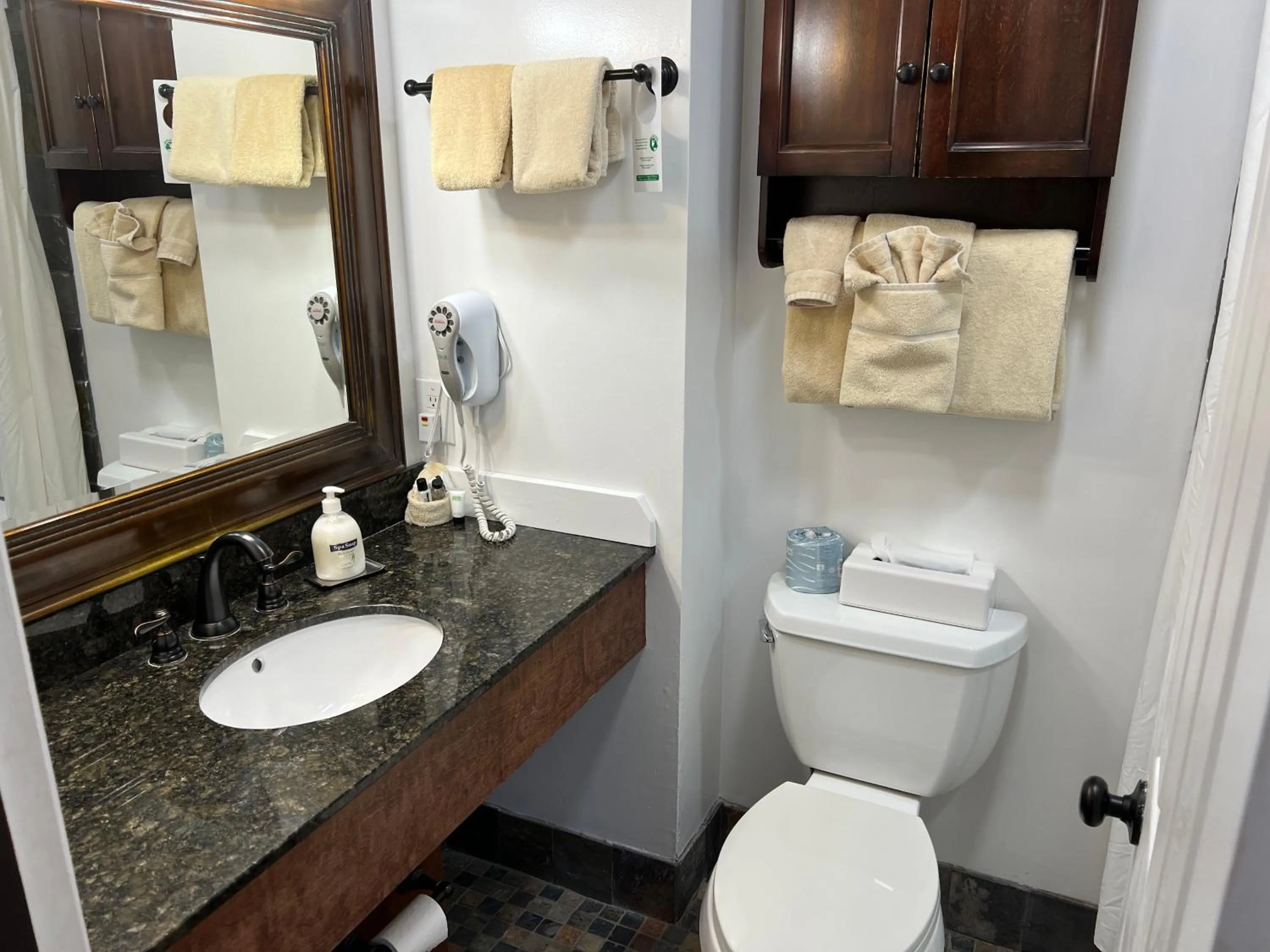 Homestead Inn - Blowing Rock