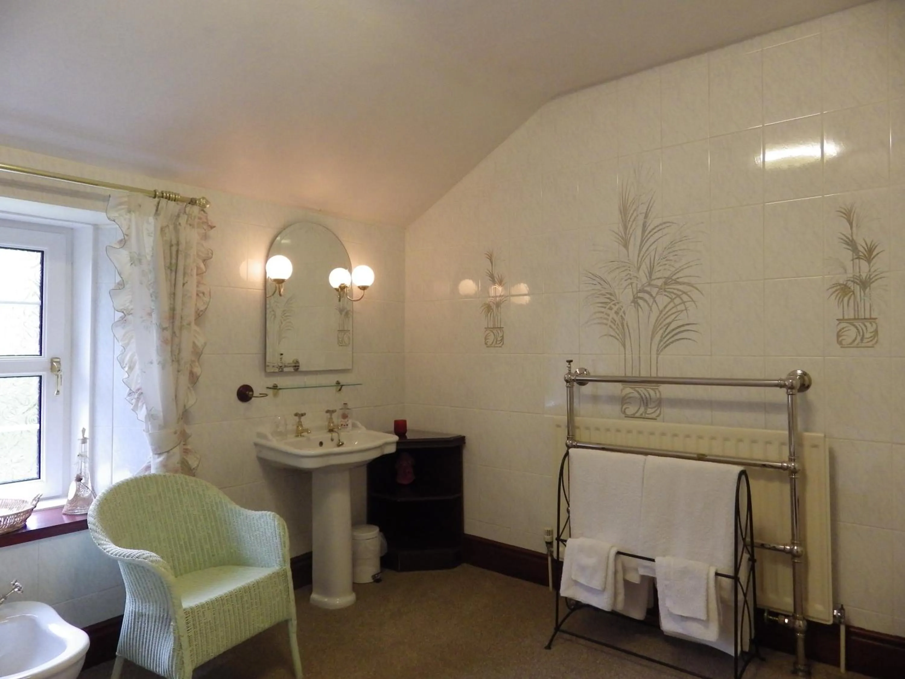 Bathroom in Sorbietrees B&B