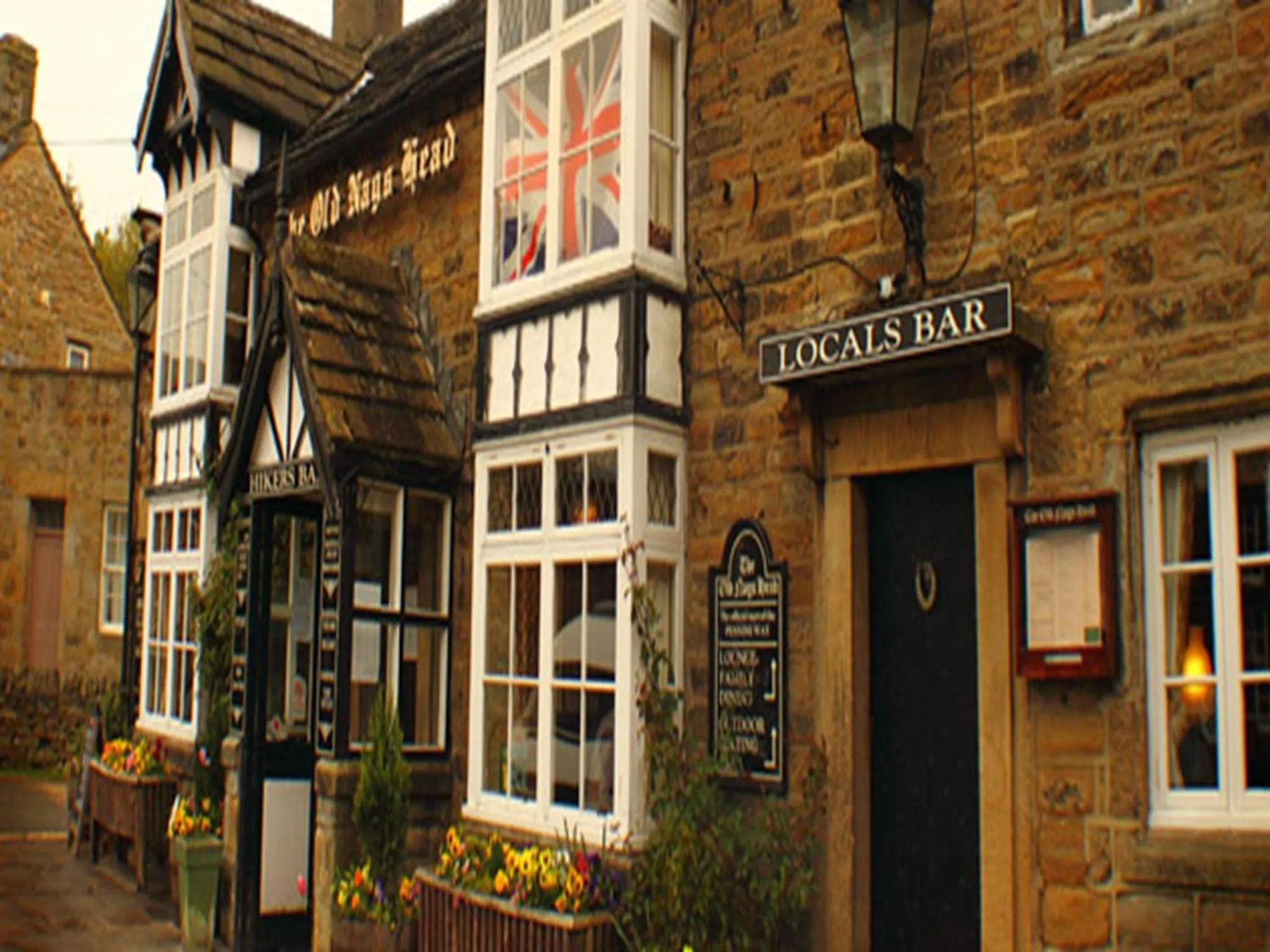 Facade/entrance in The Old Nag's Head