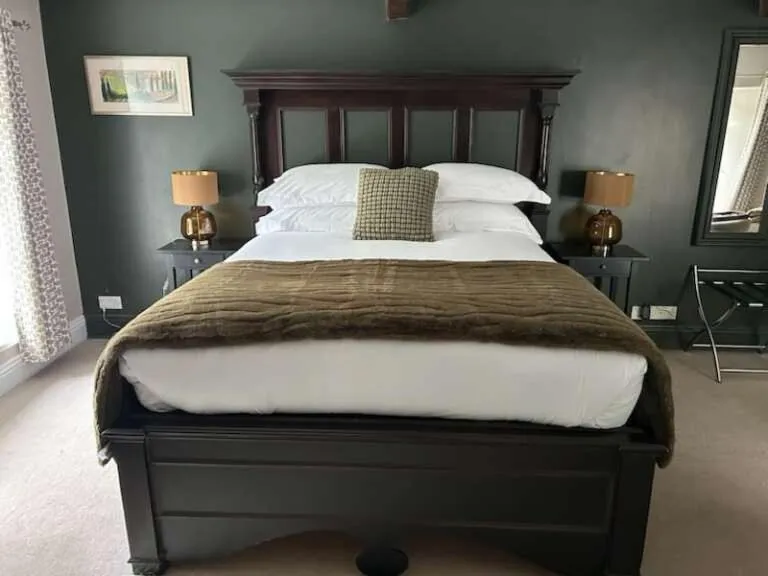 Bed in The Maltsters Arms