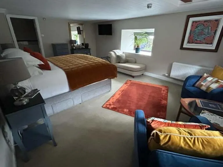 Bed in The Maltsters Arms