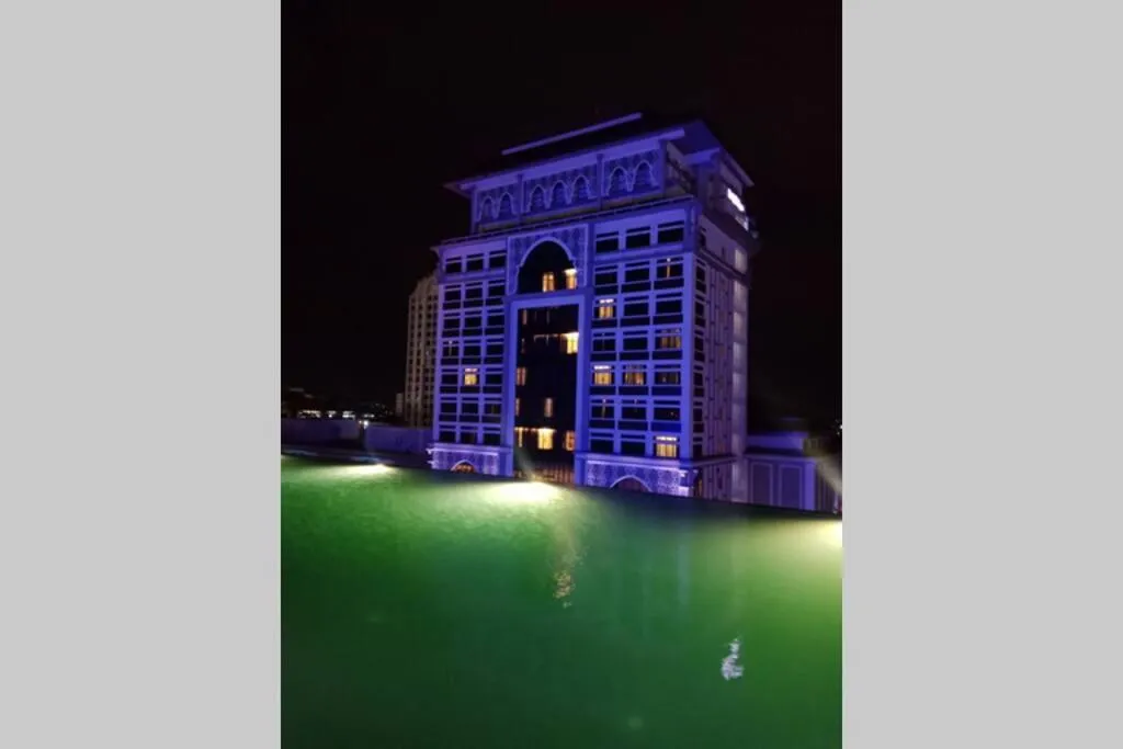 Mizrai Troika Homestay with Kota Bharu city view