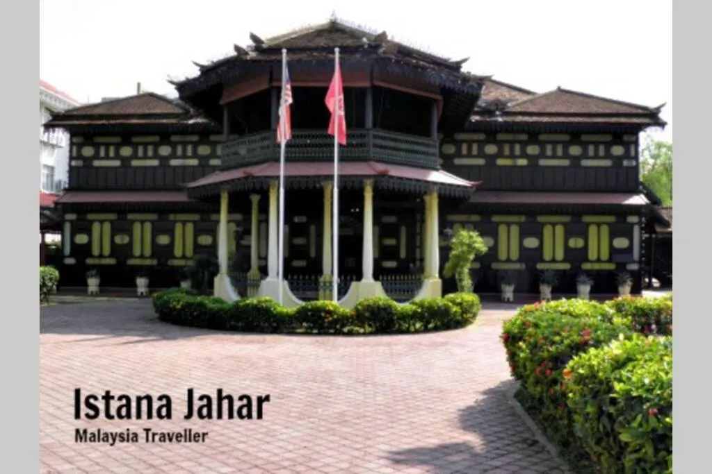 Mizrai Troika Homestay with Kota Bharu city view