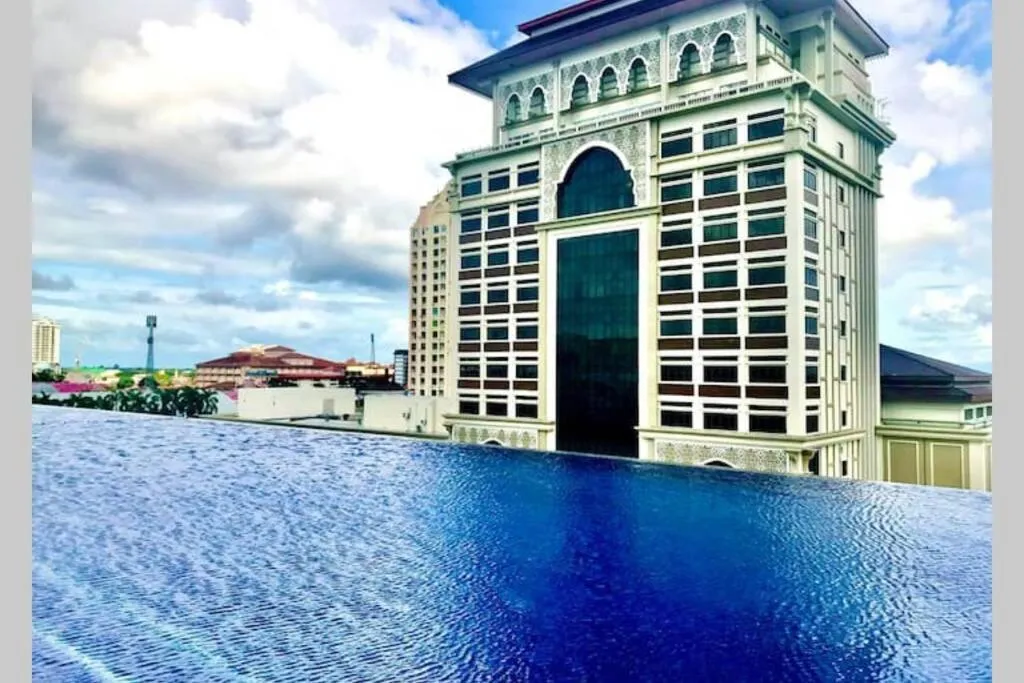 Swimming pool in Mizrai Troika Homestay with Kota Bharu city view