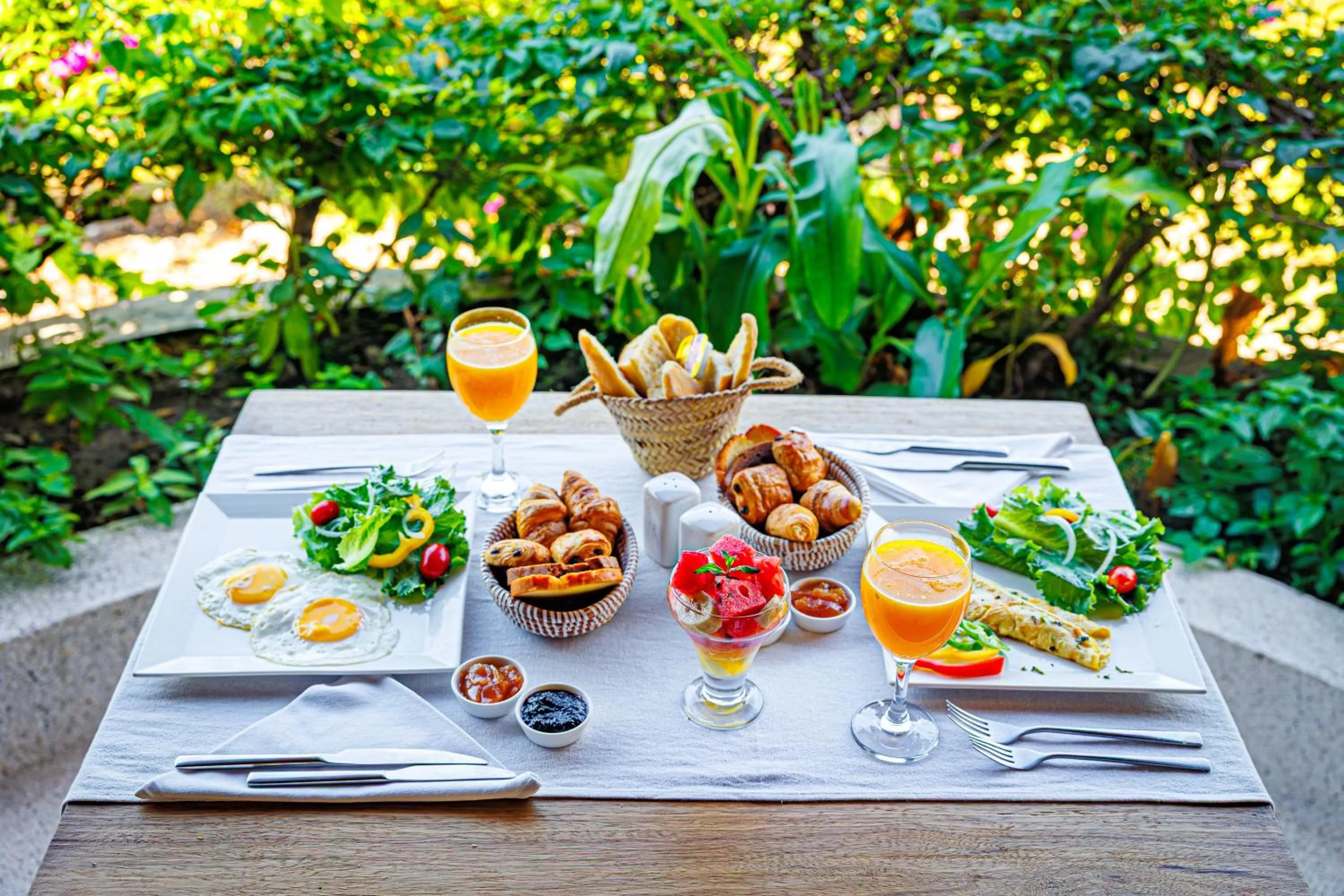 Food and drinks in Keur Saloum Resort