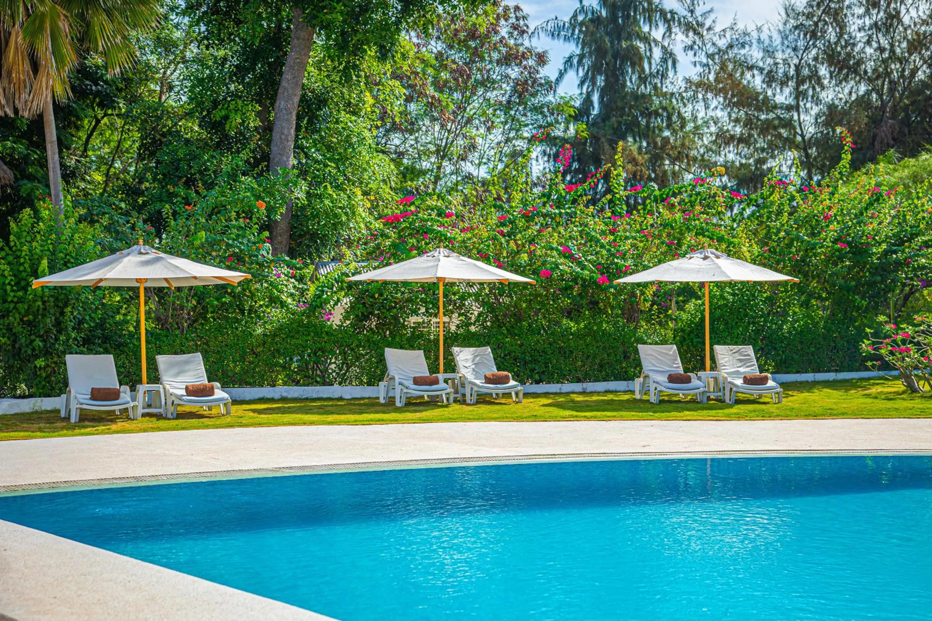 Swimming pool in Keur Saloum Resort