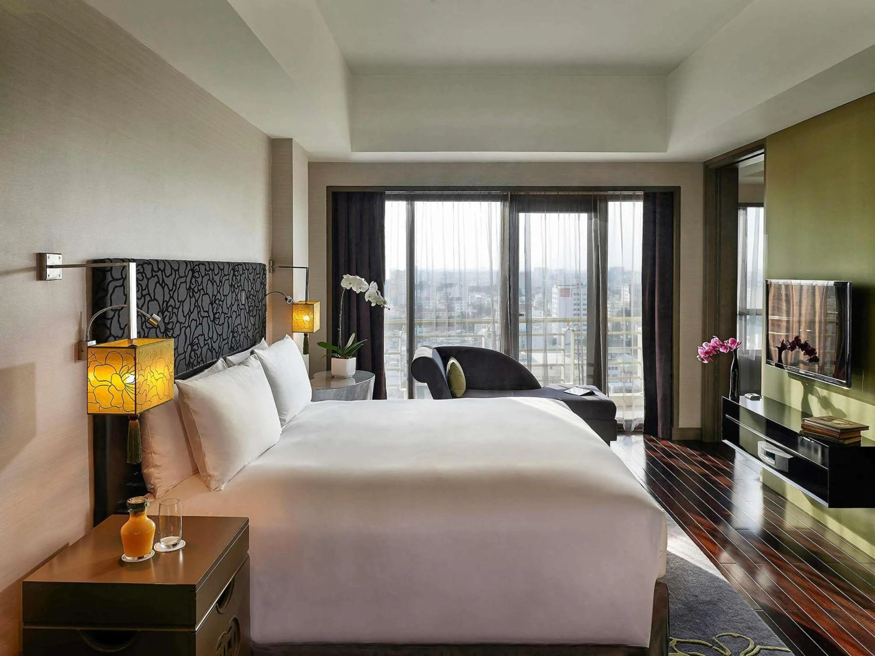 Photo of the whole room, Bed in Sofitel Saigon Plaza