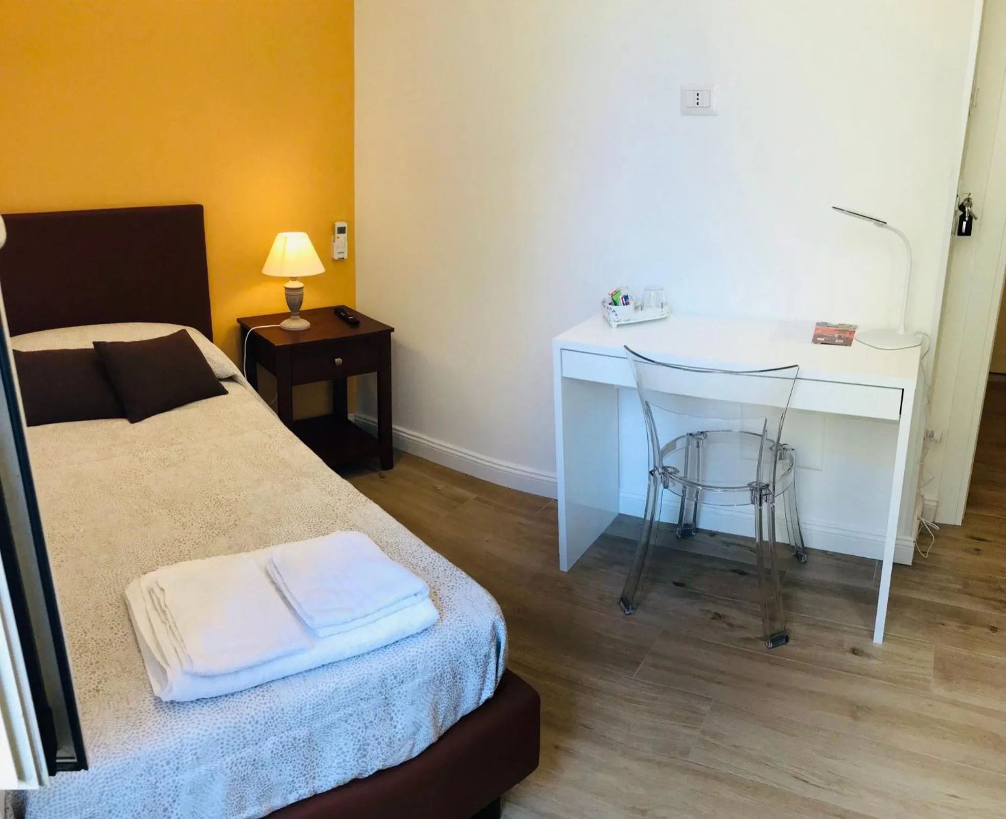 Bedroom, Bed in Agorà