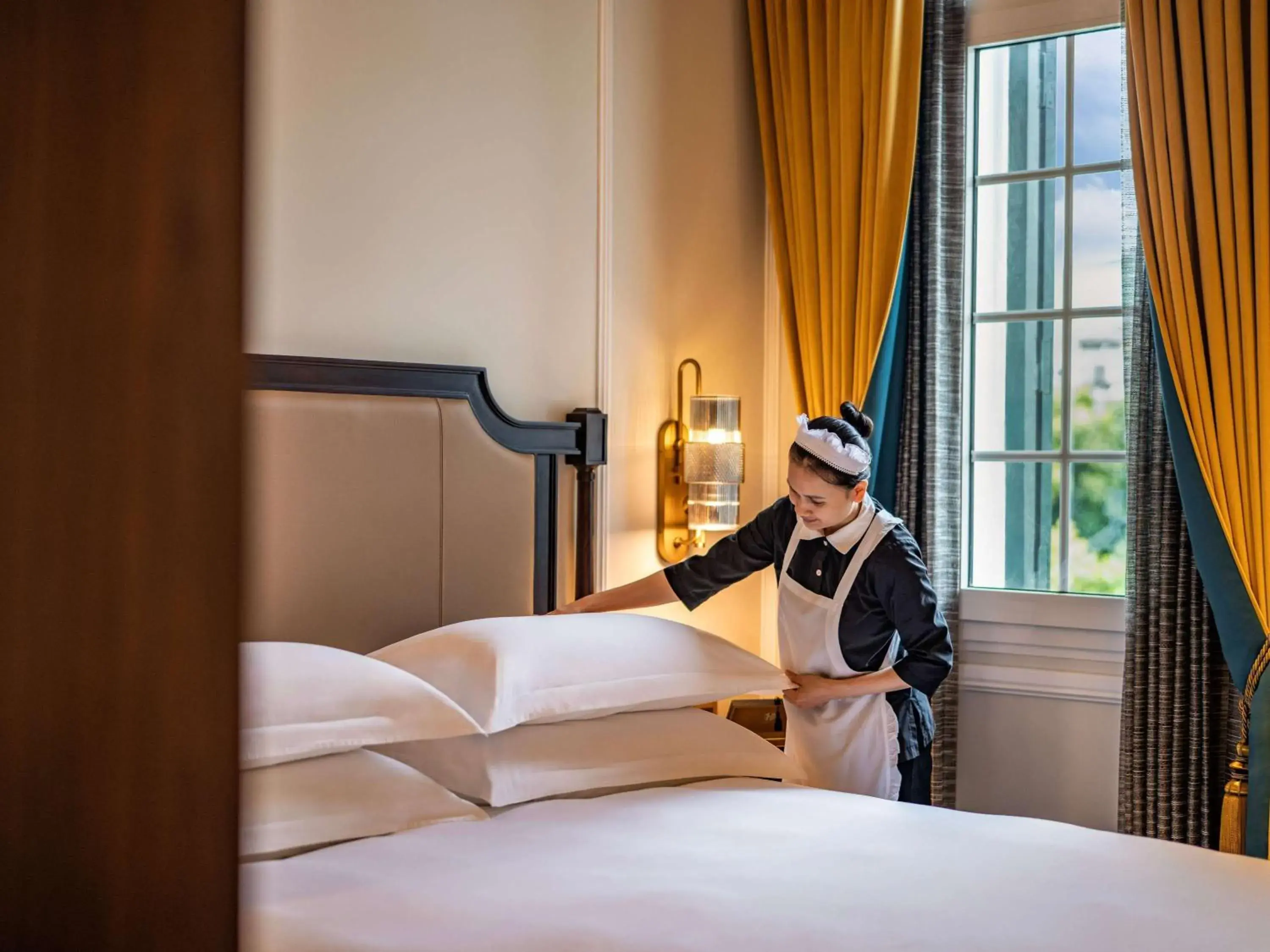 Heritage Wing Luxury Room with One Queen Bed - single occupancy in Sofitel Legend Metropole Hanoi Heritage Wing Luxury Room with One Queen Bed - single occupancy in Sofitel Legend Metropole Hanoi