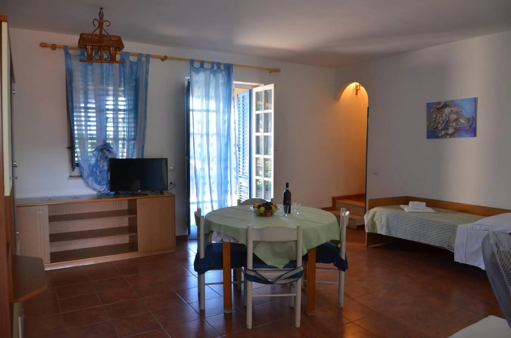 Living room, Bed in Villa Teti - Sicilia