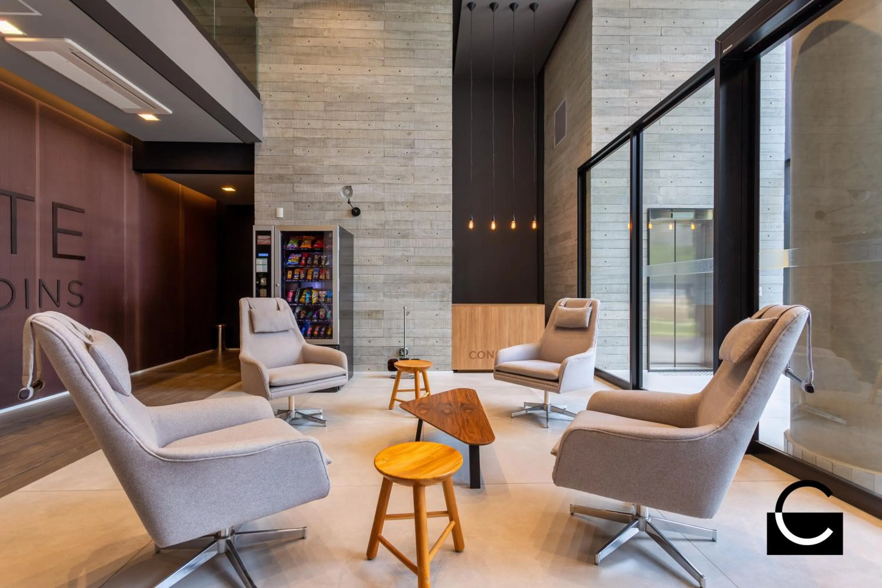 Day in Charlie Oscar Freire