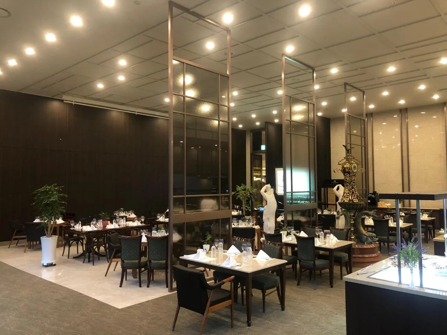 Restaurant/places to eat in Interburgo Hotel Wonju