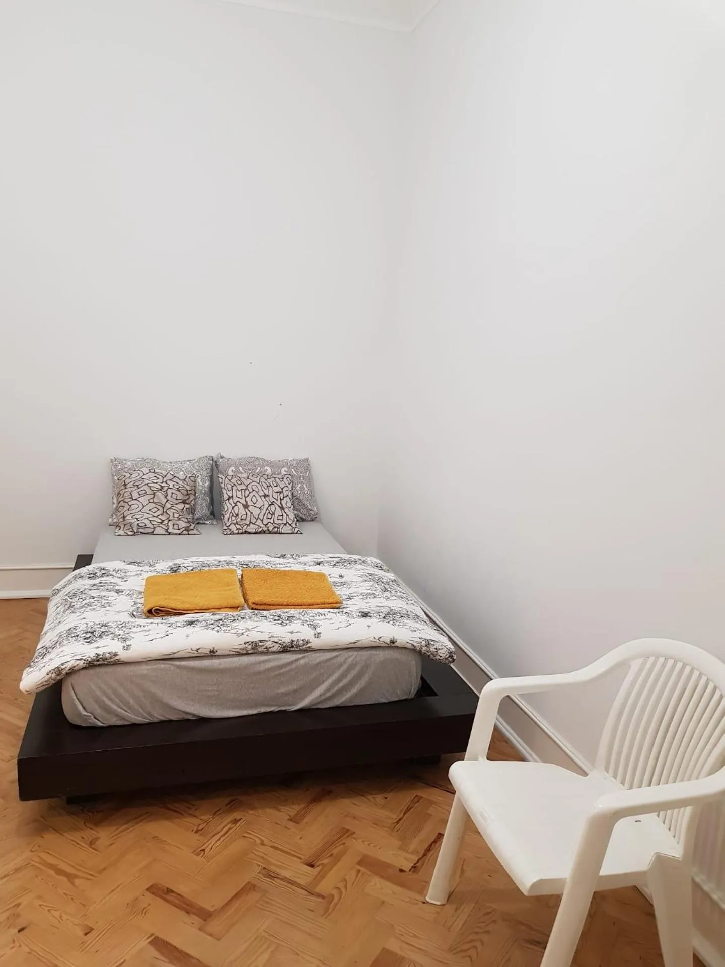 Bed in Rainbow Guest House