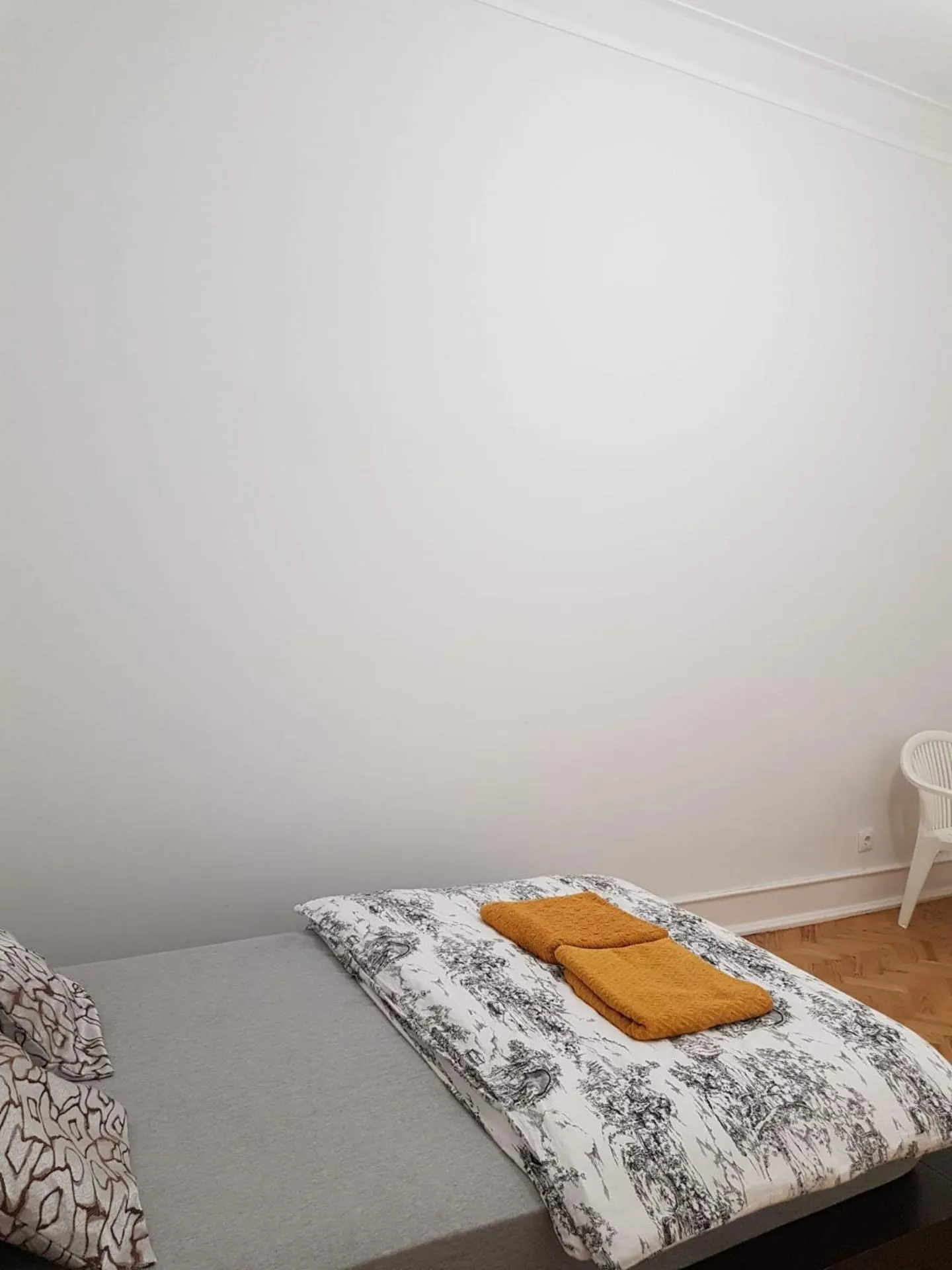 Bed in Rainbow Guest House