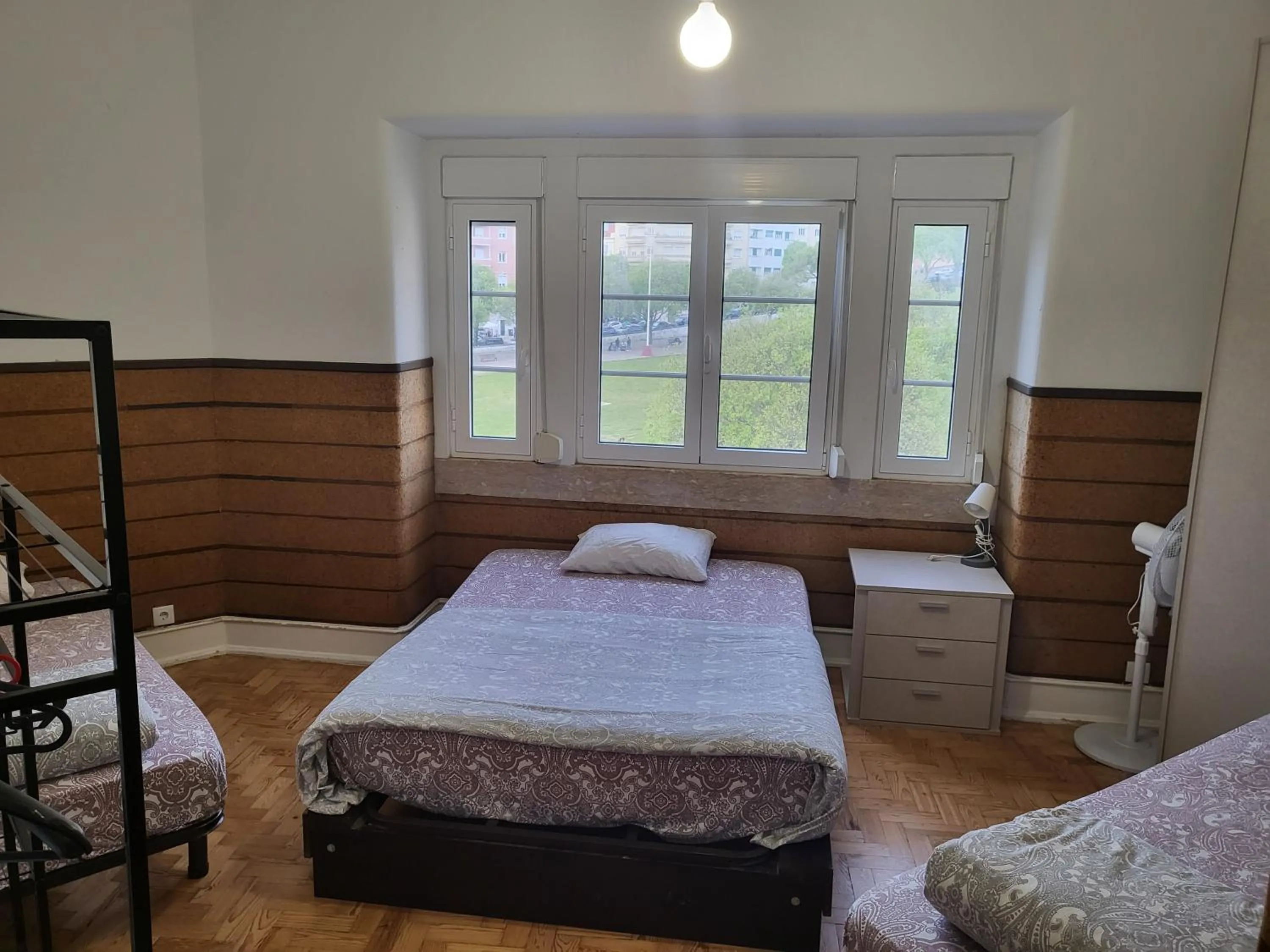 Bed in Rainbow Guest House