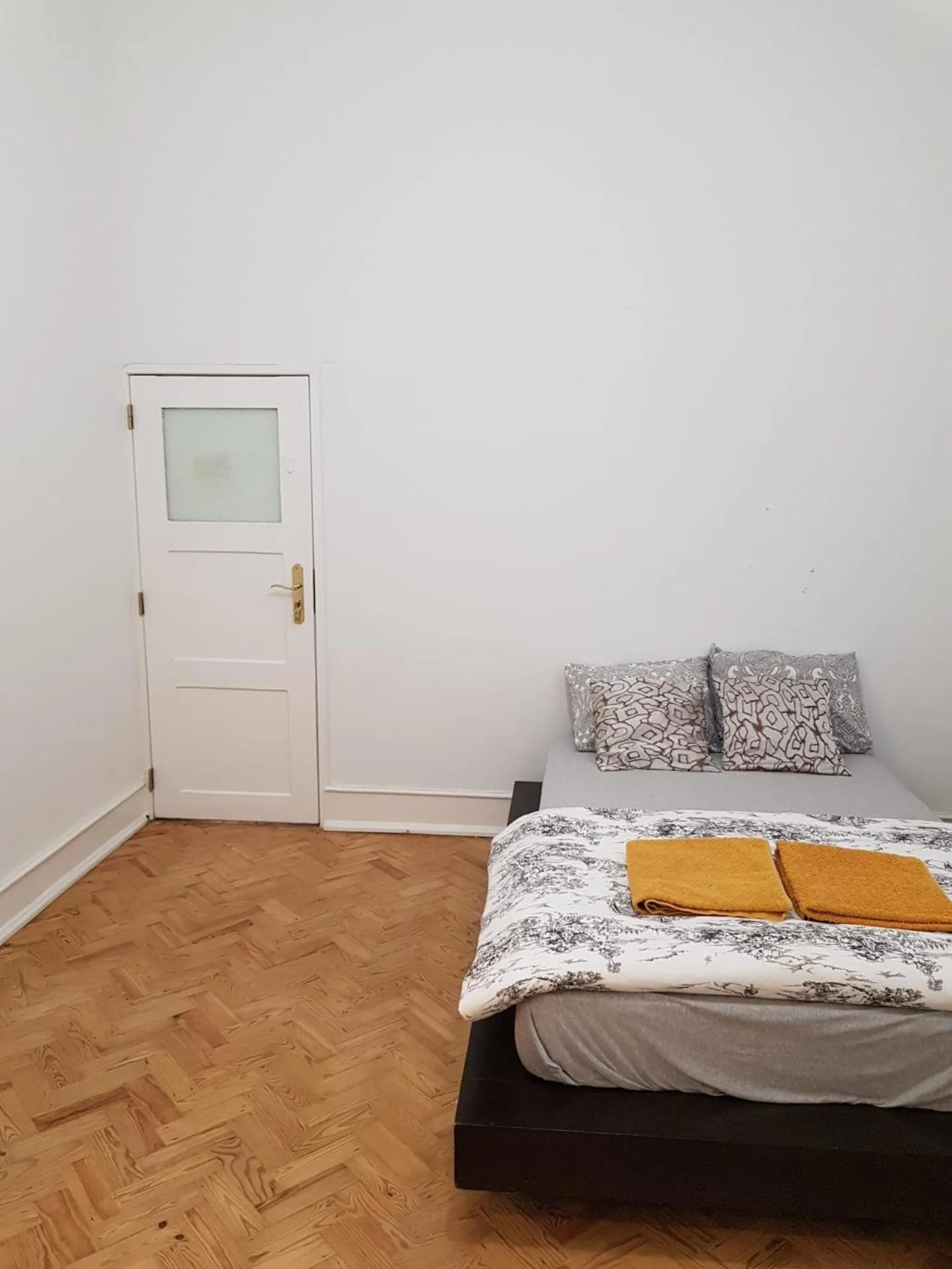 Bed in Rainbow Guest House