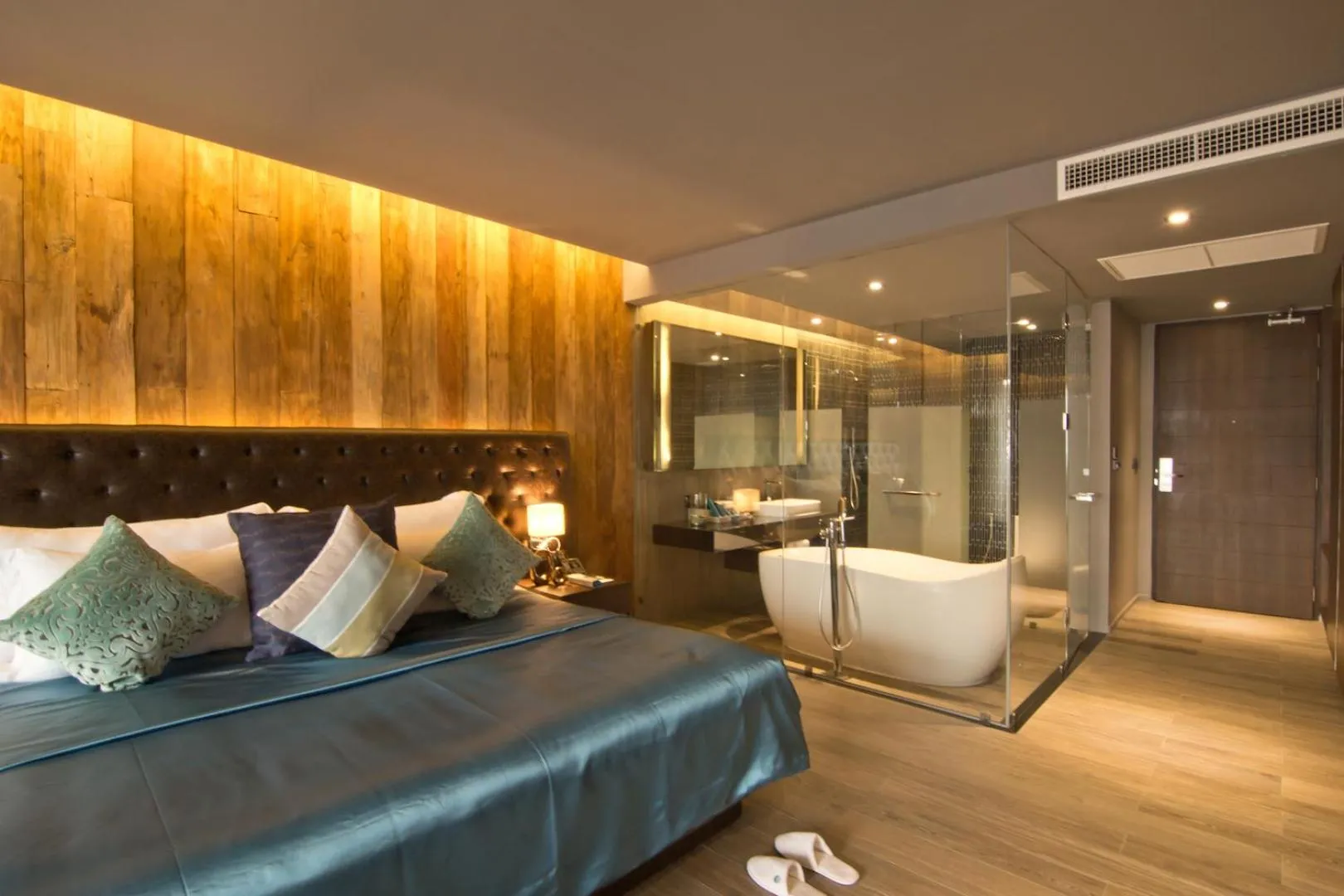 Photo of the whole room in Le Coral Resort