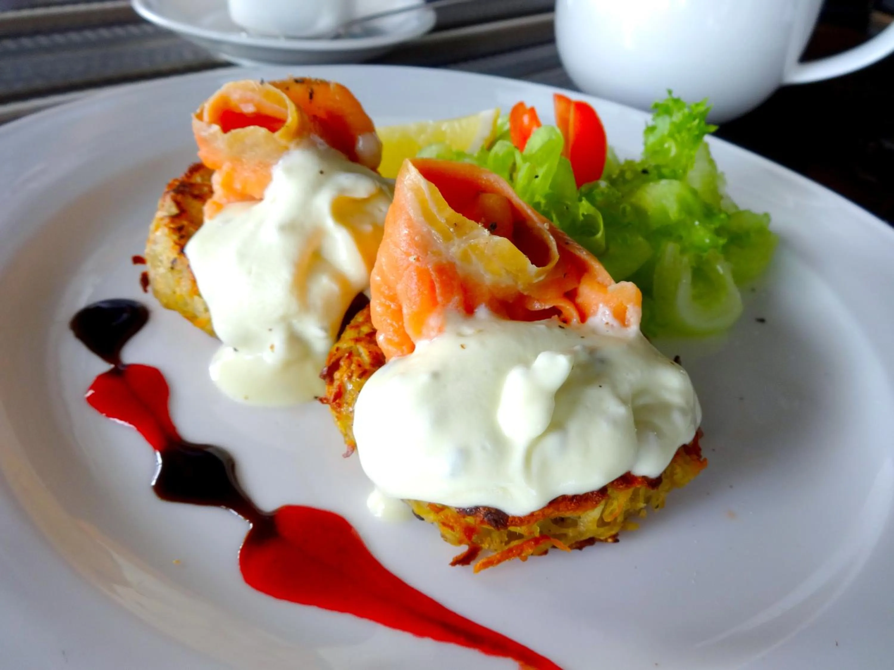 Restaurant/places to eat in Le Coral Resort