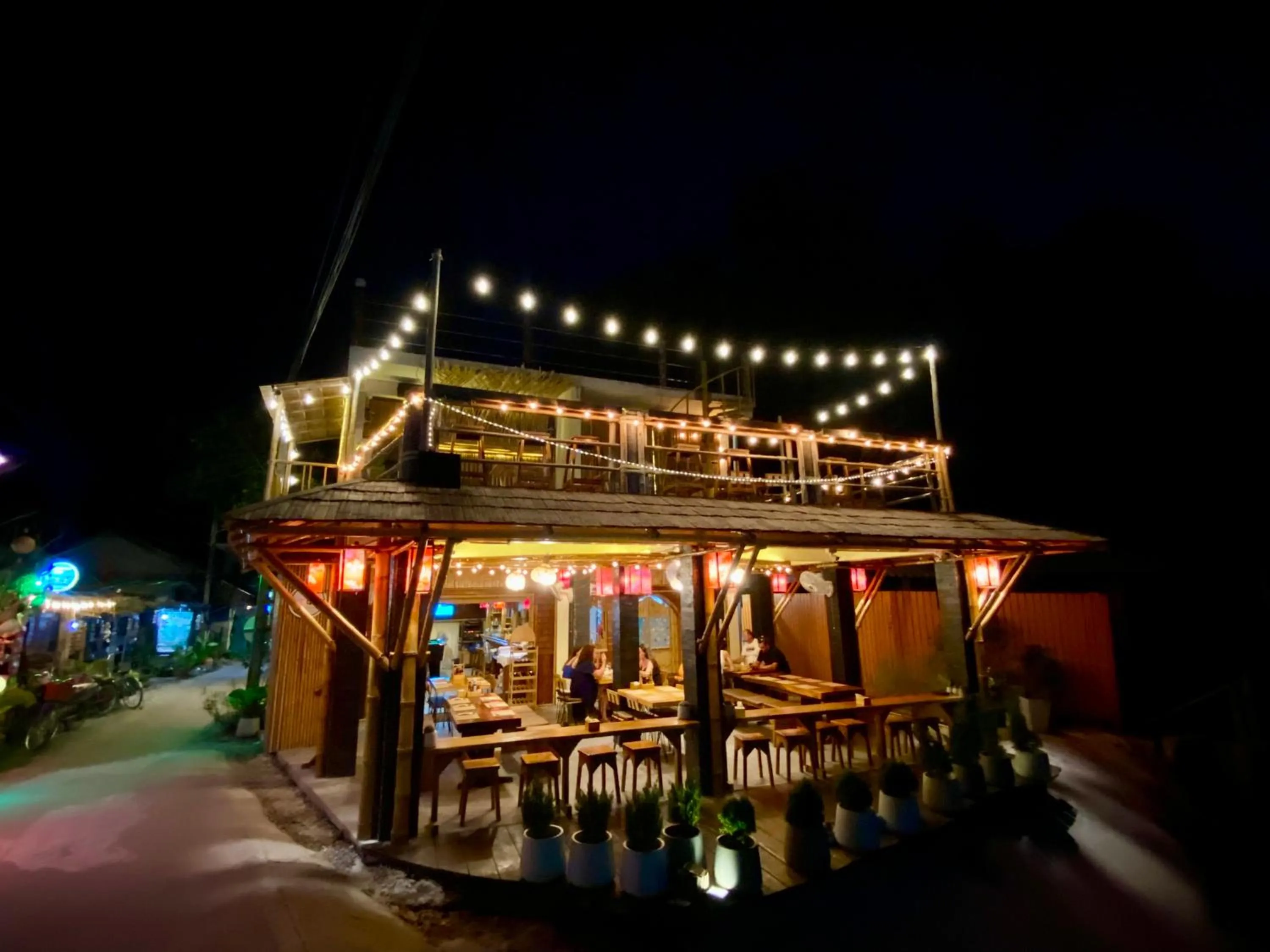 Phi Phi Ba Kao Bay Resort