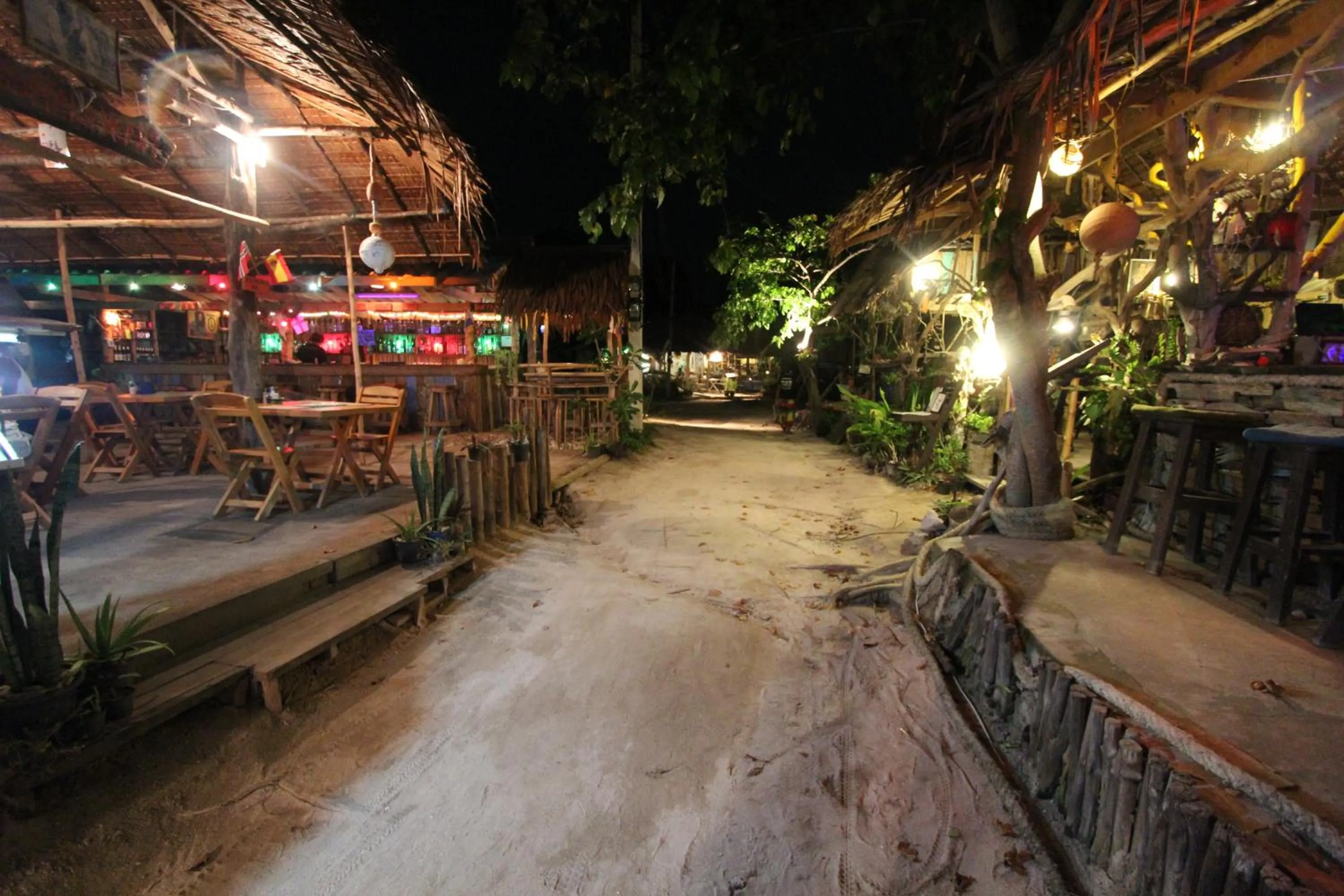 Restaurant/places to eat in Phi Phi Ba Kao Bay Resort