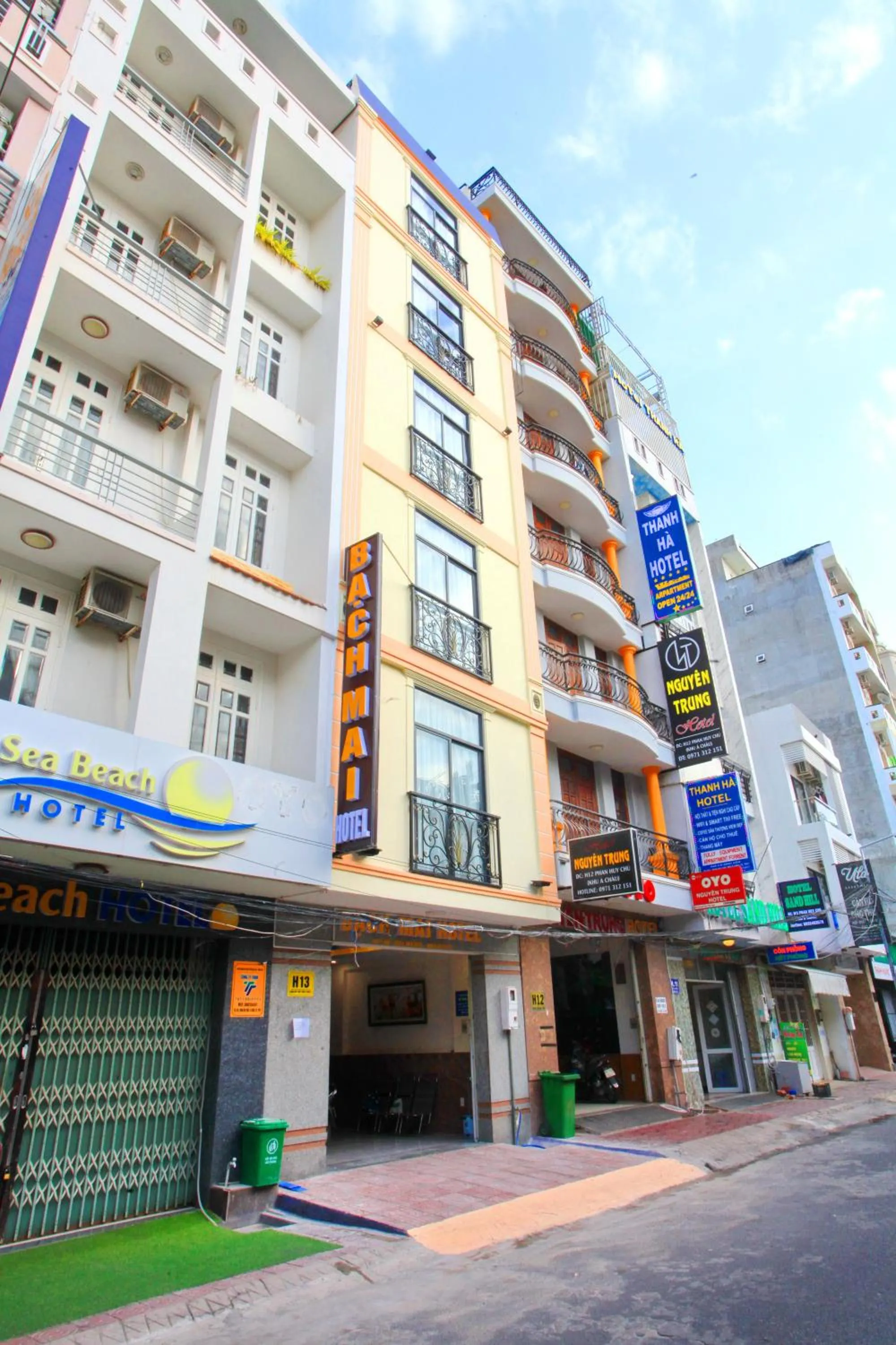 Facade/entrance in Khách sạn Bạch Mai Vũng Tàu - Bach Mai Vung Tau hotel