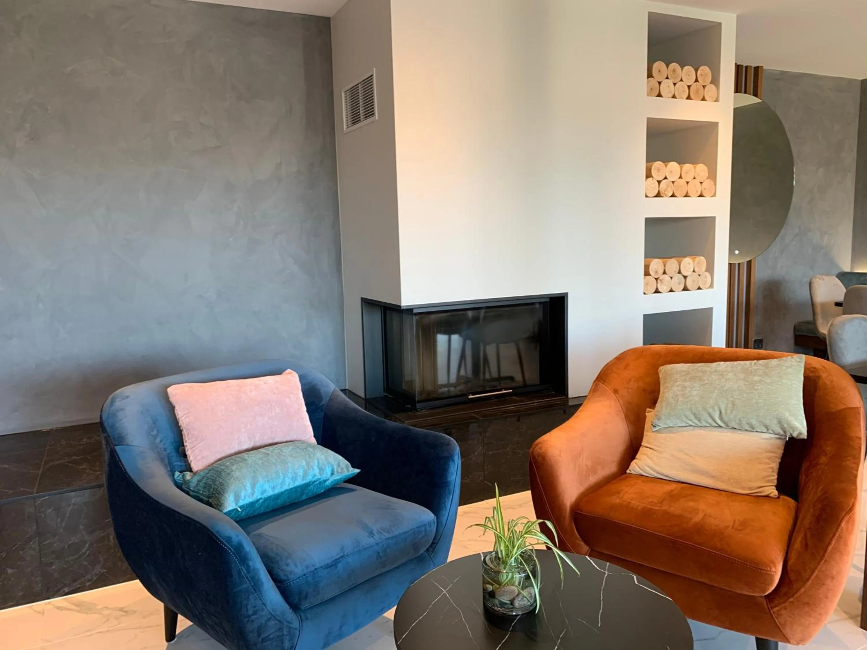 Restaurant/places to eat in Galaxy Boutique Hotel