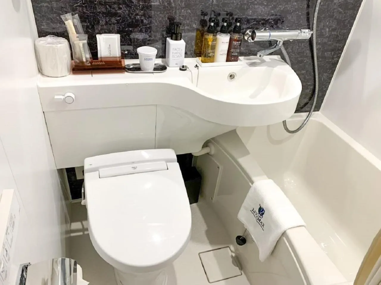 Photo of the whole room in HOTEL LiVEMAX Kyoto Nijojonishi