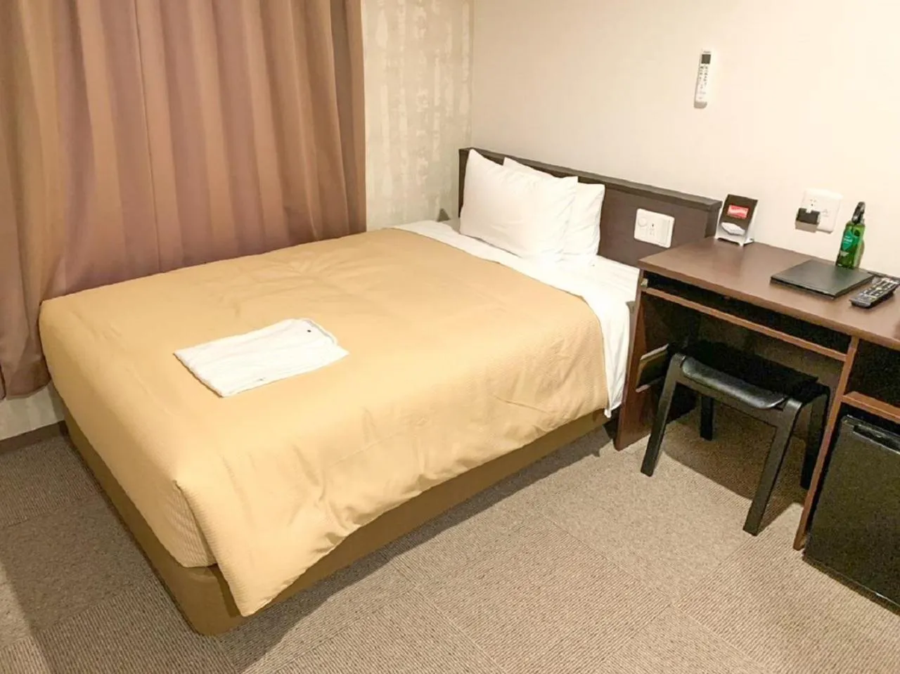 Photo of the whole room, Bed in HOTEL LiVEMAX Kyoto Nijojonishi