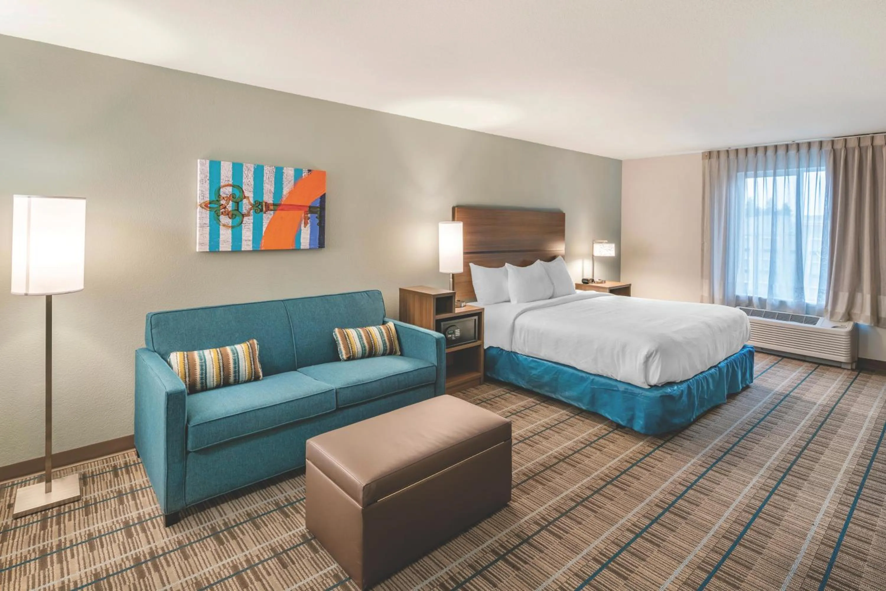 Photo of the whole room, Bed in MainStay Suites Murfreesboro