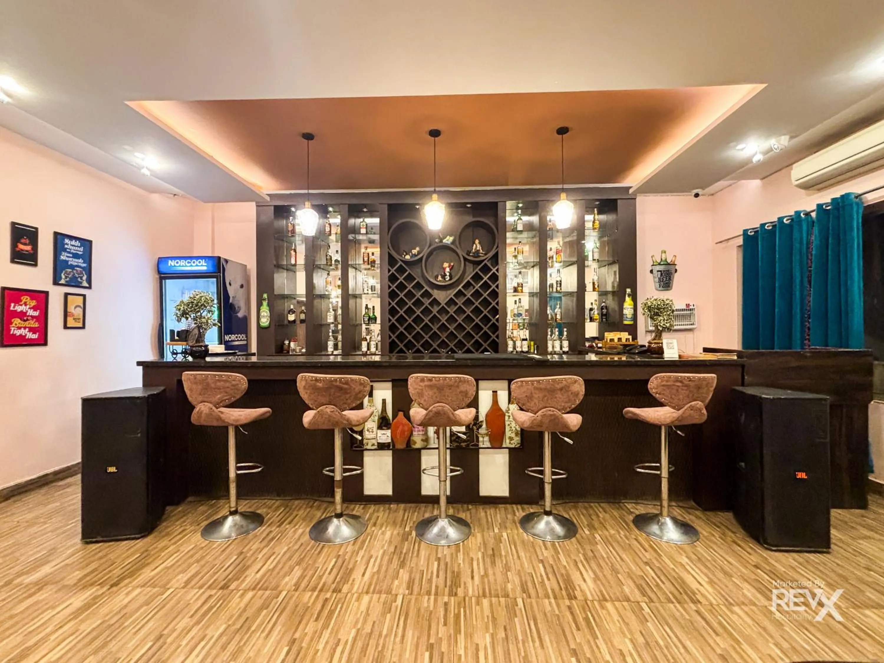 Restaurant/places to eat in The Neeraj River Forest Resort Ayurvedic Wellness Center