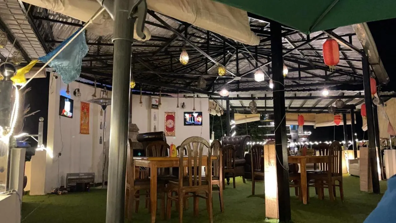 Restaurant/places to eat in Icebergs Mussoorie - A Boutique stay and 24 hrs roof top cafe