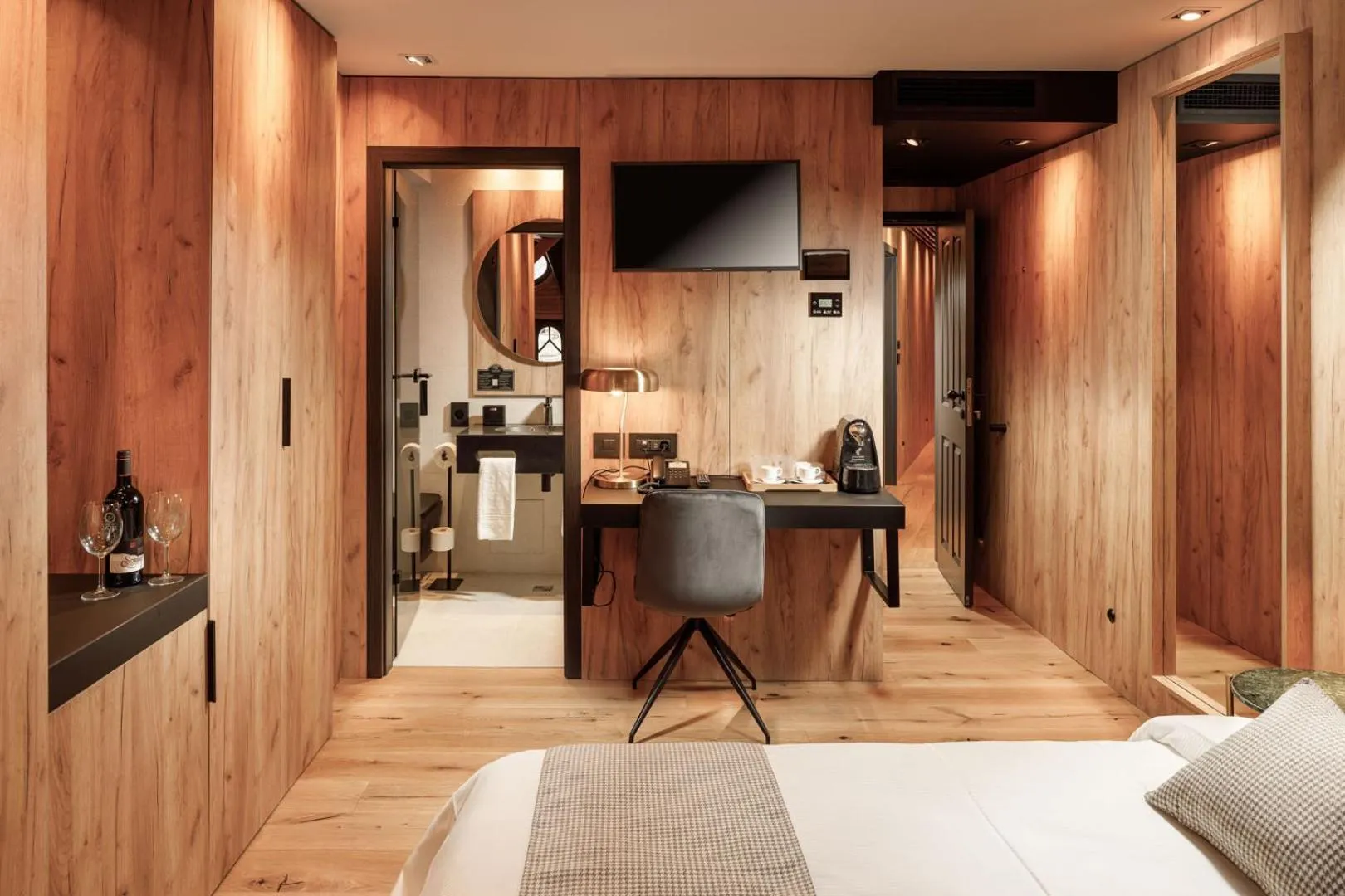 Photo of the whole room, Bed in SCHUSTER Boarding House