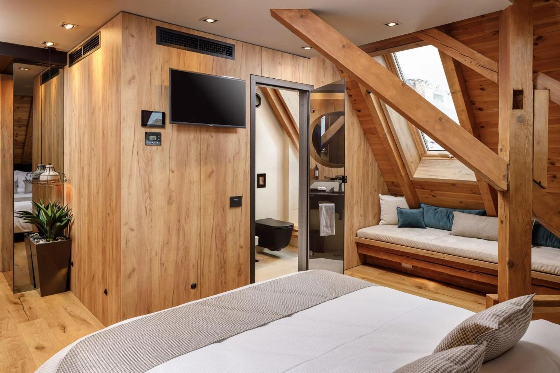 Decorative detail, Bed in SCHUSTER Boarding House