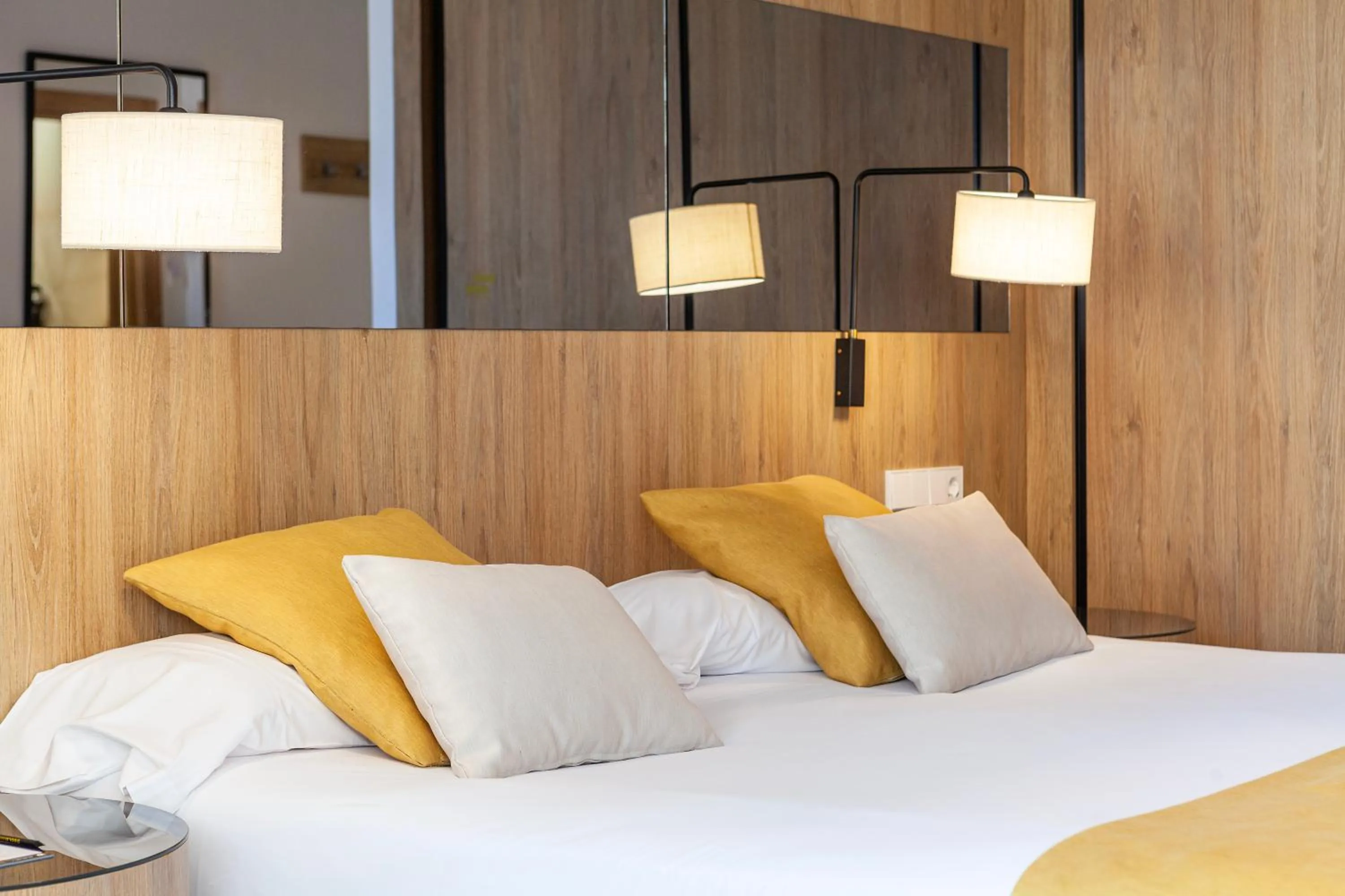 Bed in Hotel Gold Arcos 4 Sup - Opened May 2022