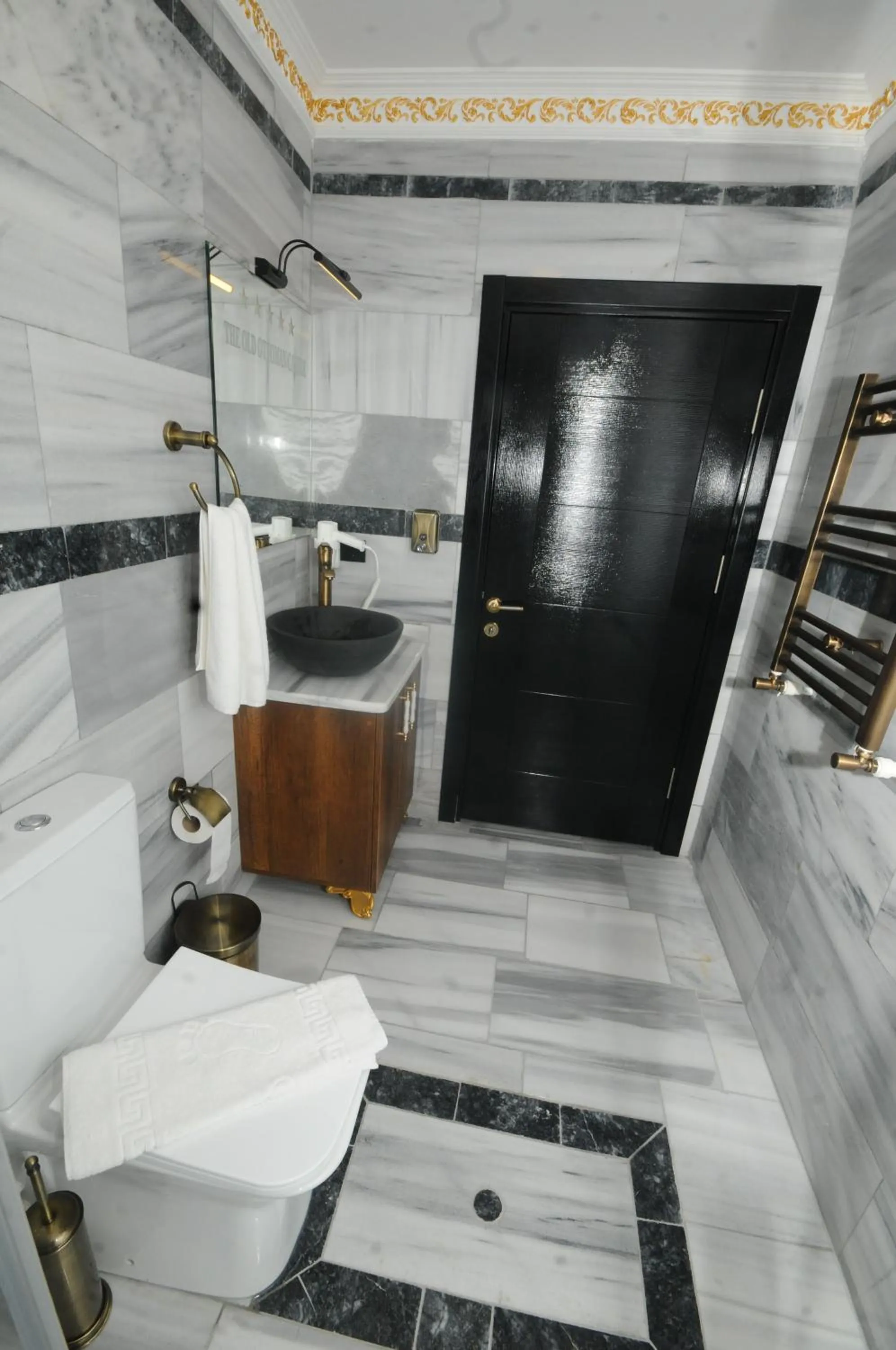 Bathroom in The Old Ottoman Castle