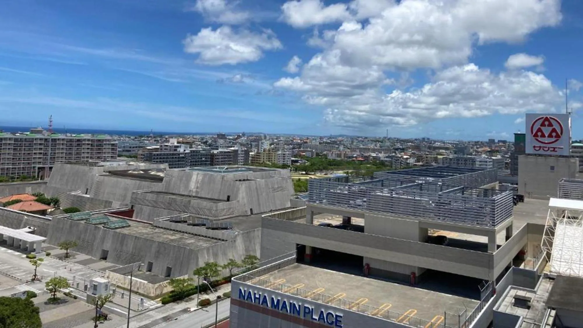 Property building in Toyoko Inn Okinawa Naha Shintoshin Omoromachi