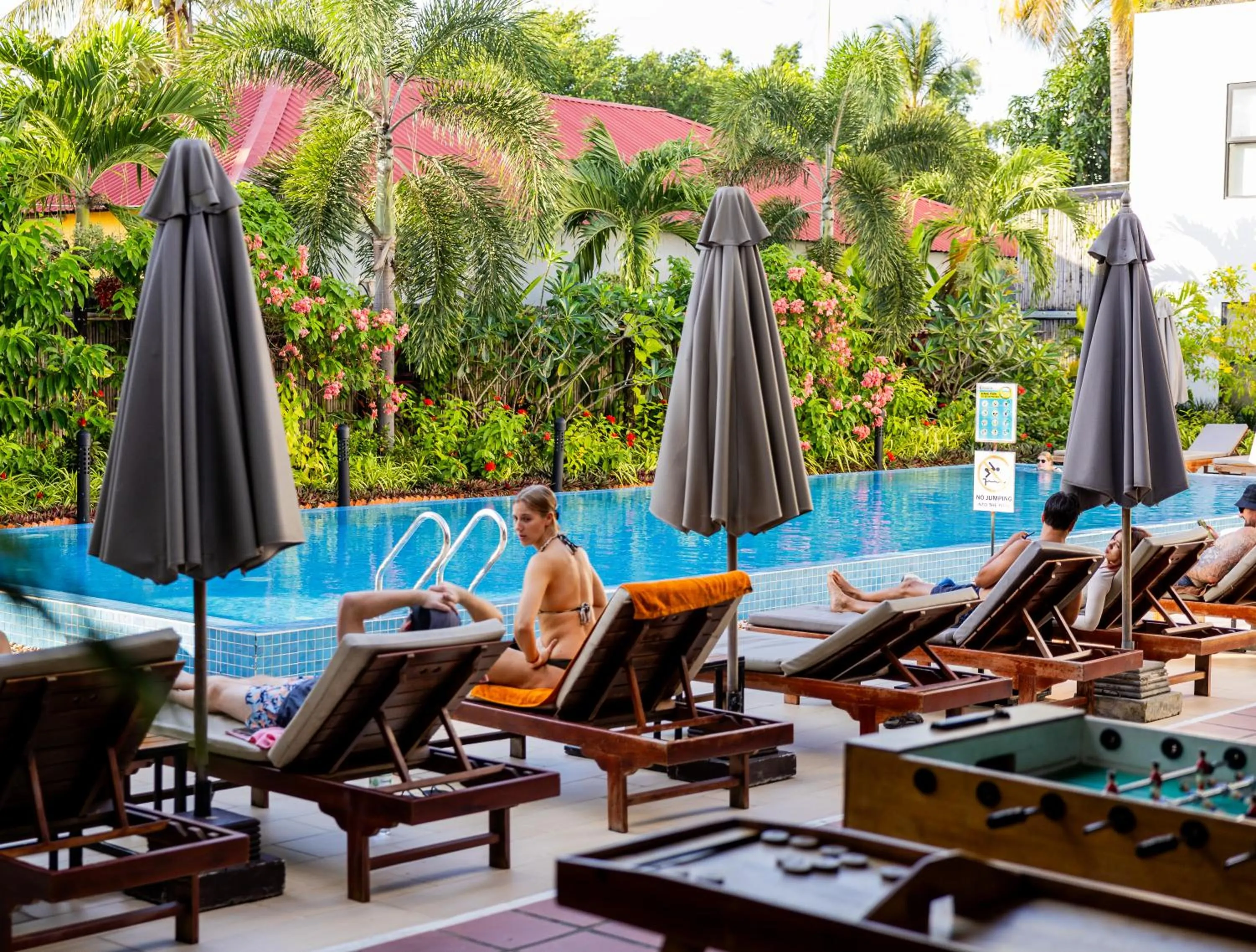 Swimming pool in Onederz Kampot