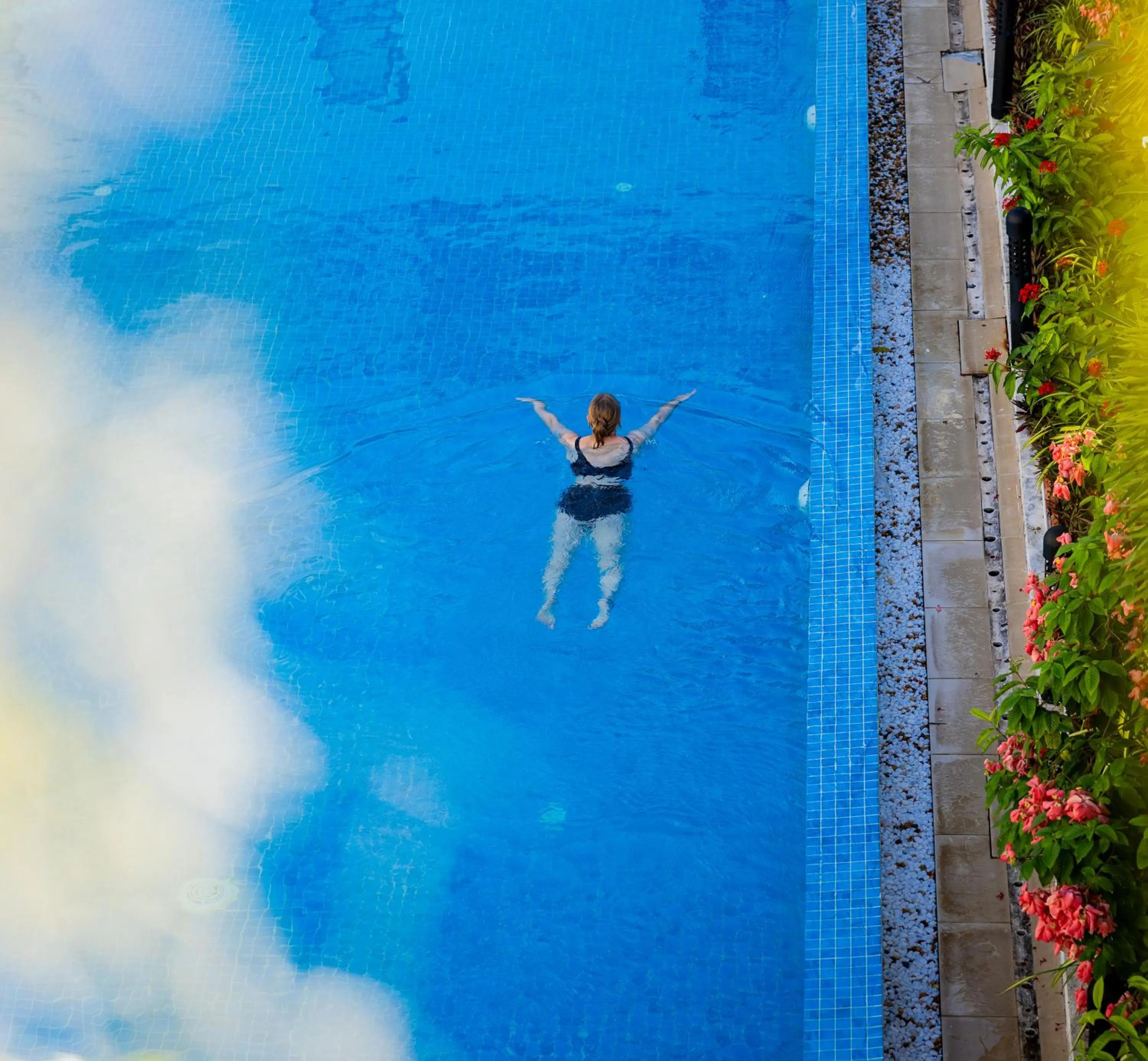 Swimming pool in Onederz Kampot