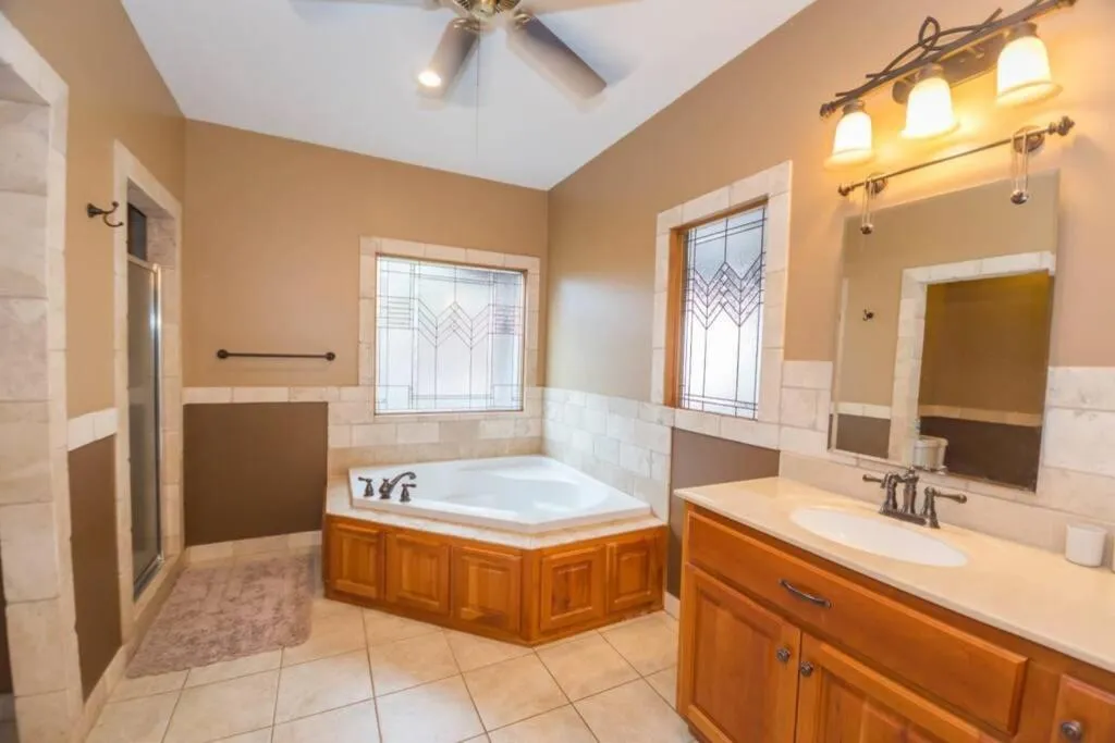 Secluded Cabin near Downtown Blue Ridge