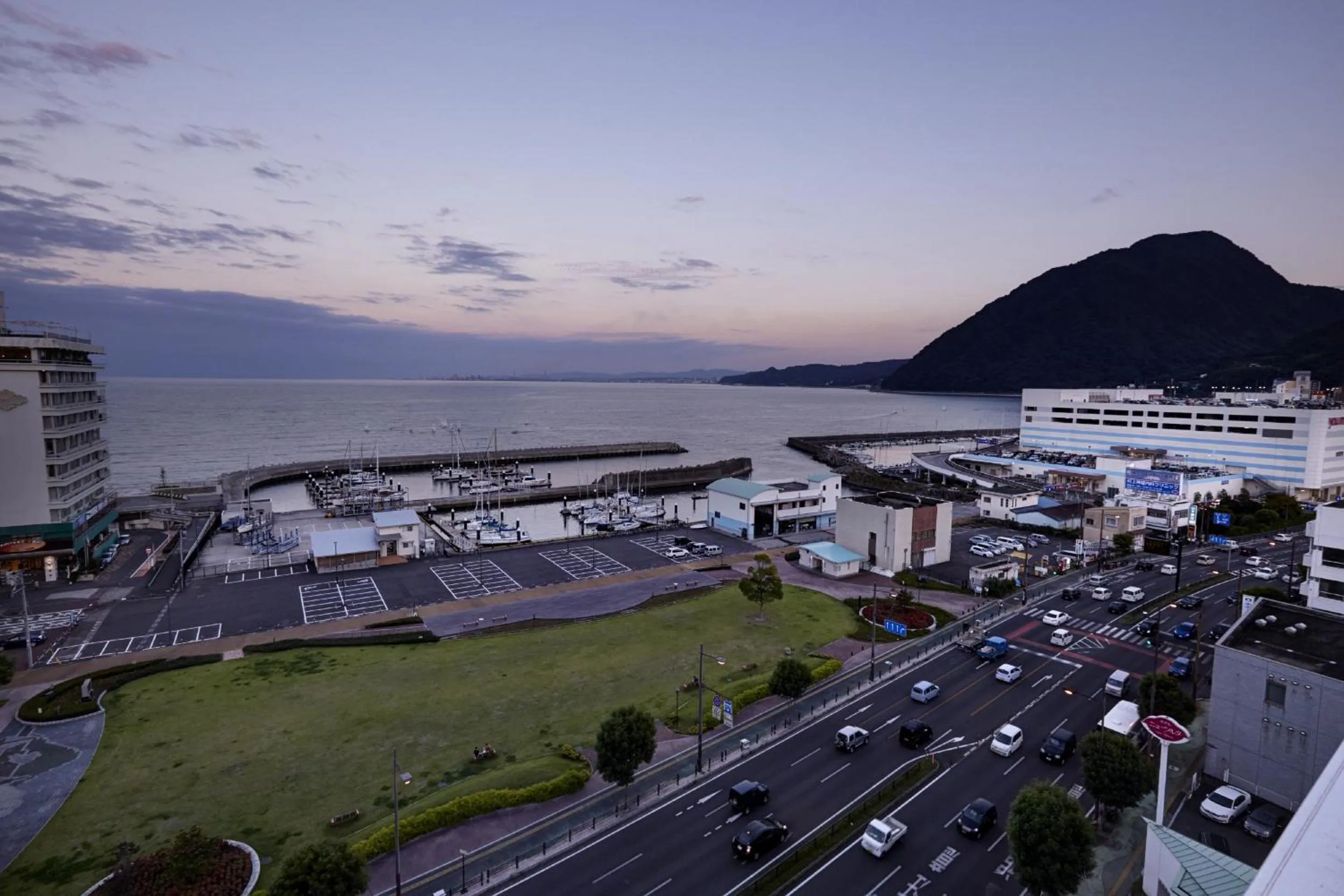 Night in Hotel New Tsuruta